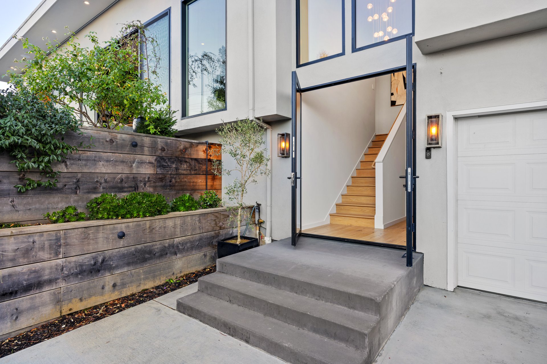 Stunning Contemporary Renovation