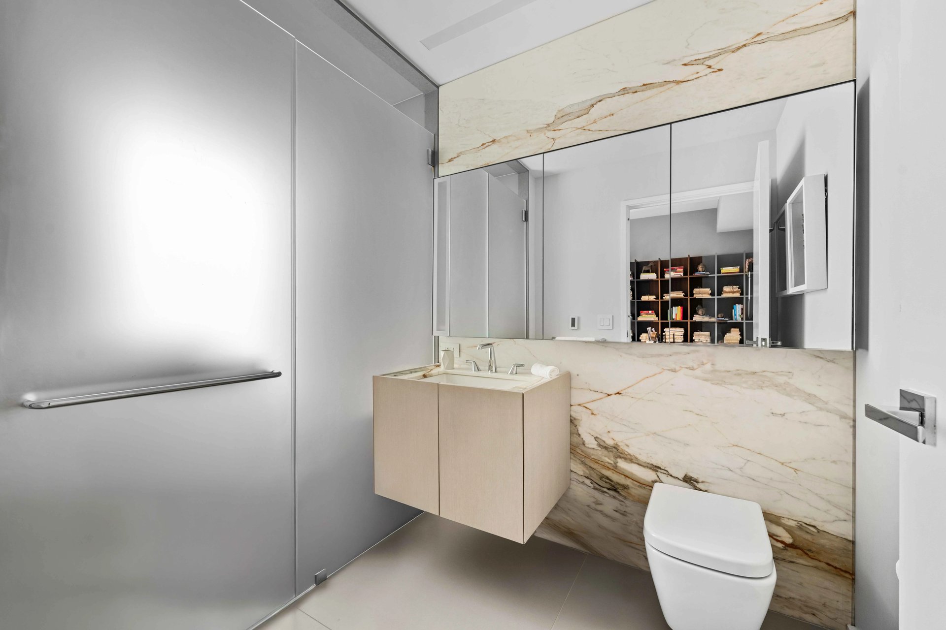 121 East 22nd St, #S901