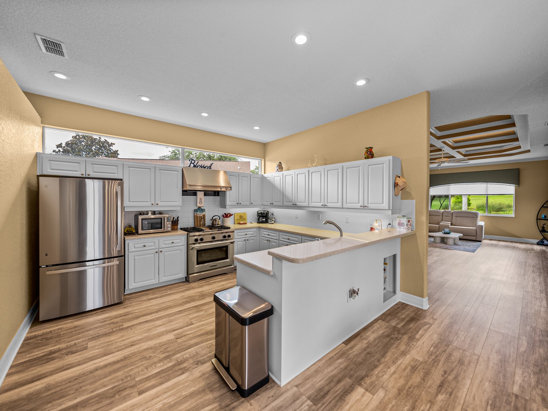 12413 WOODLANDS CIR