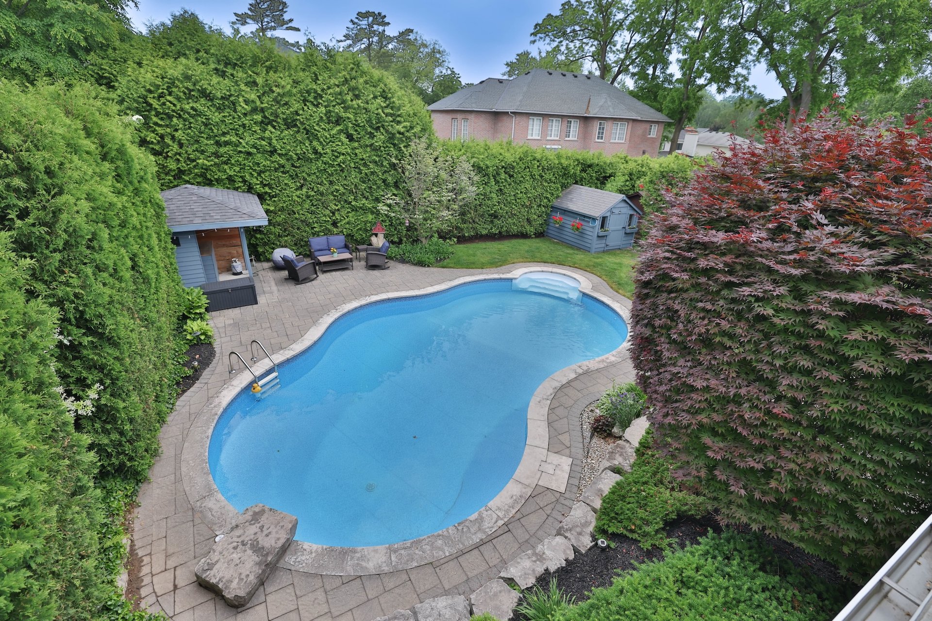 4220 Spruce Avenue, Burlington