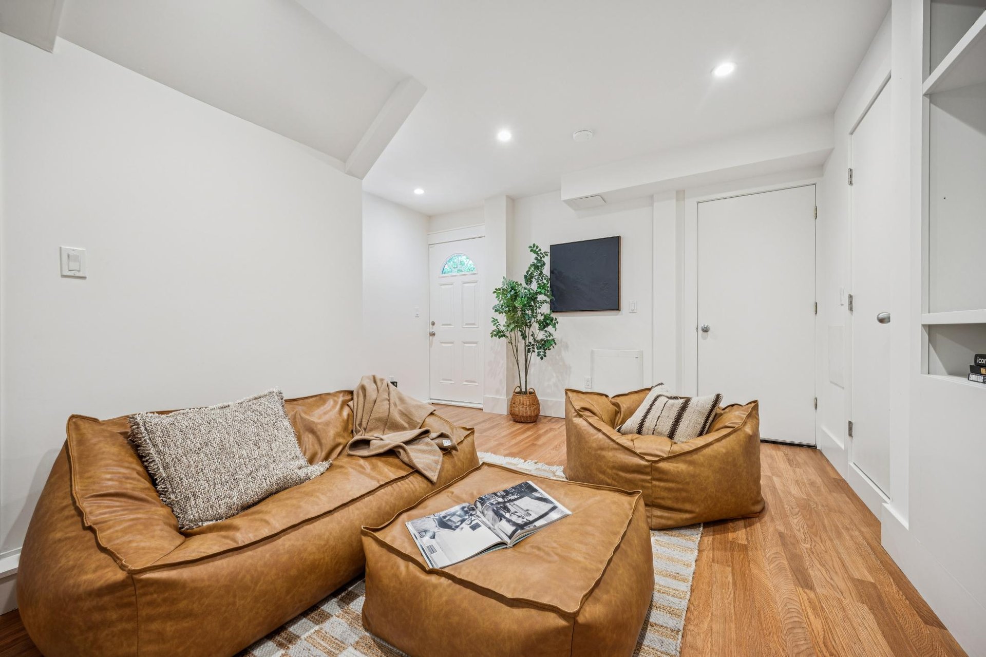 334 West Blithedale