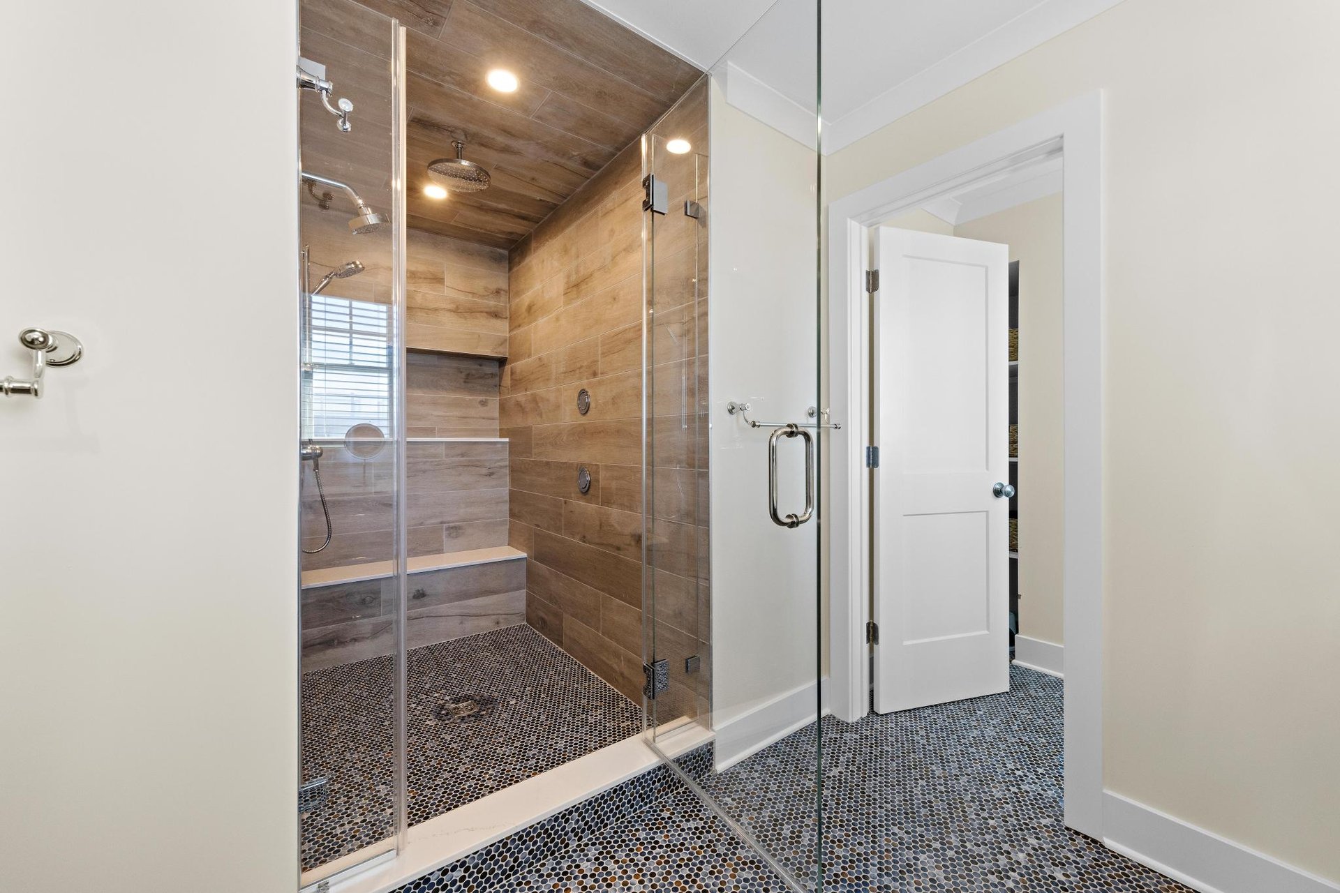 120 E Mermaid Lane