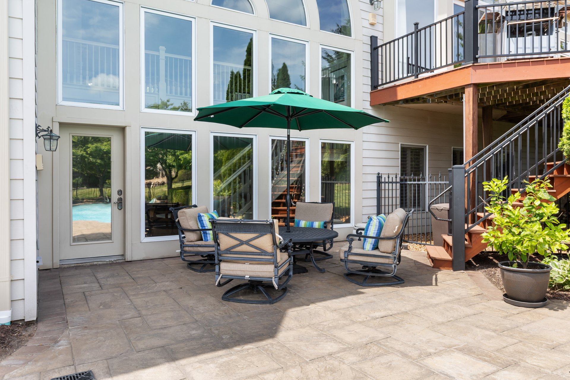 5407 Guinevere Drive