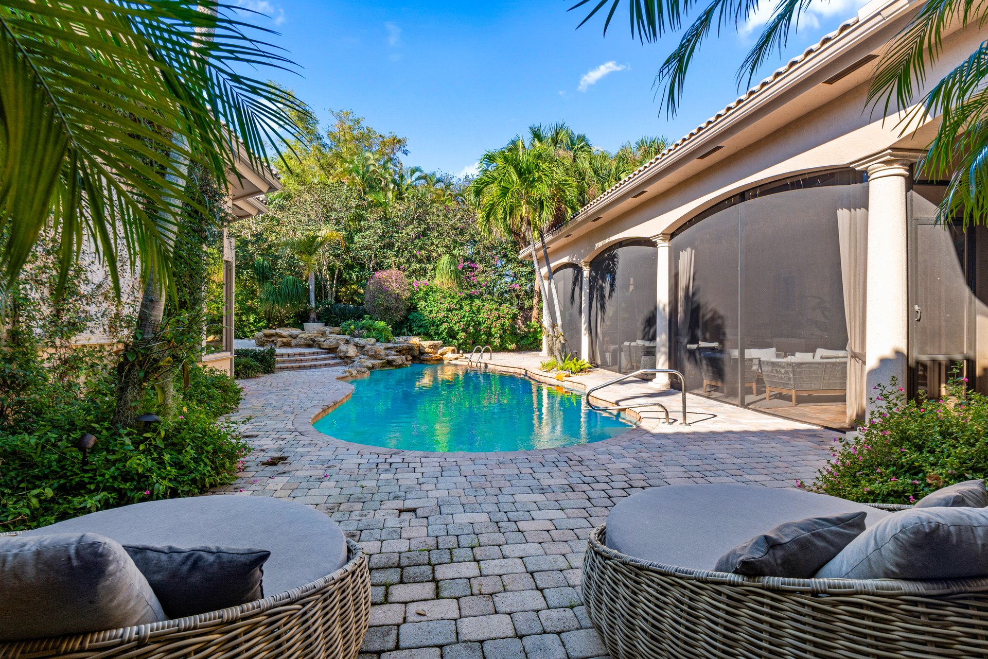 5848 Vintage Oaks Circle