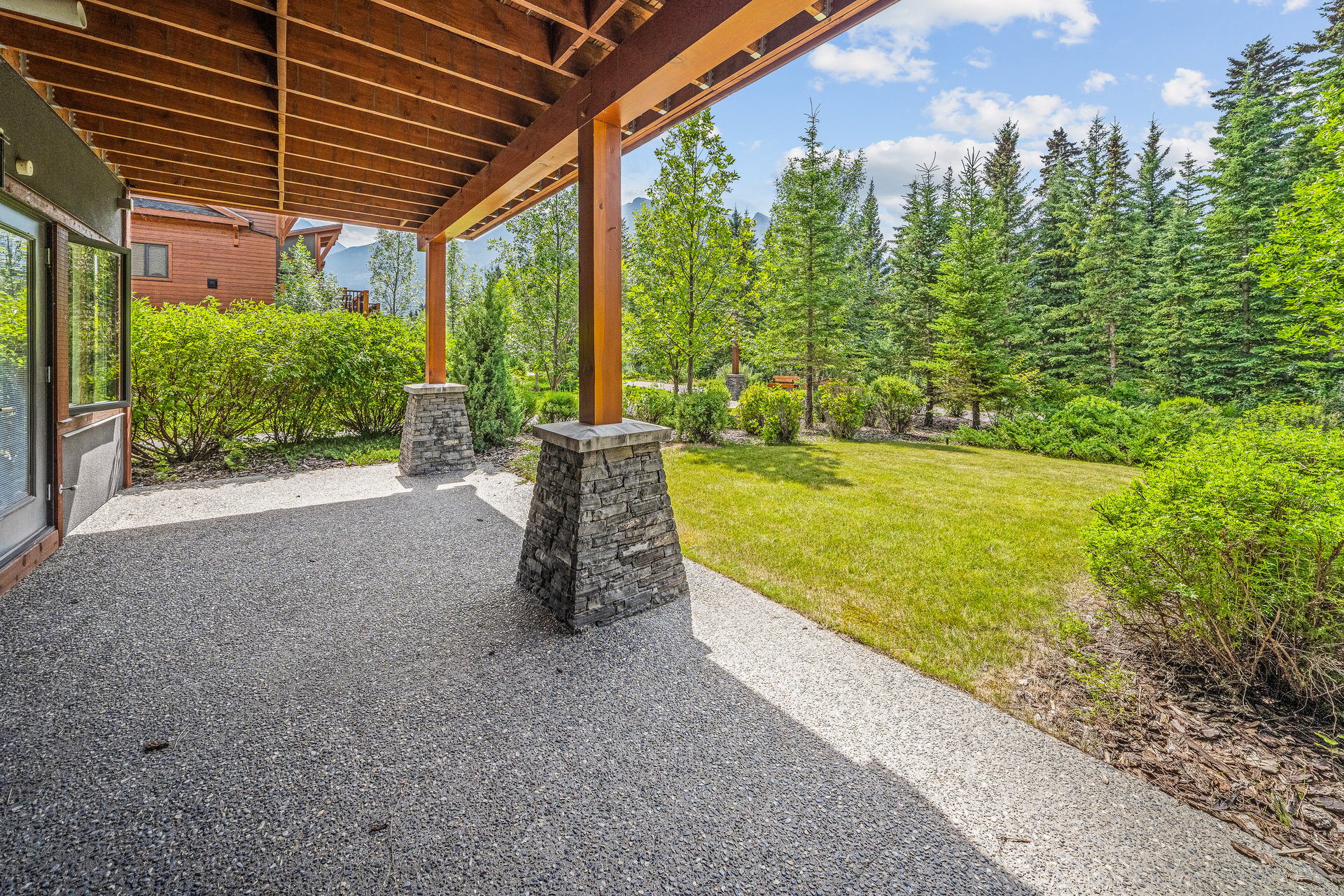 19 Creekside Mews