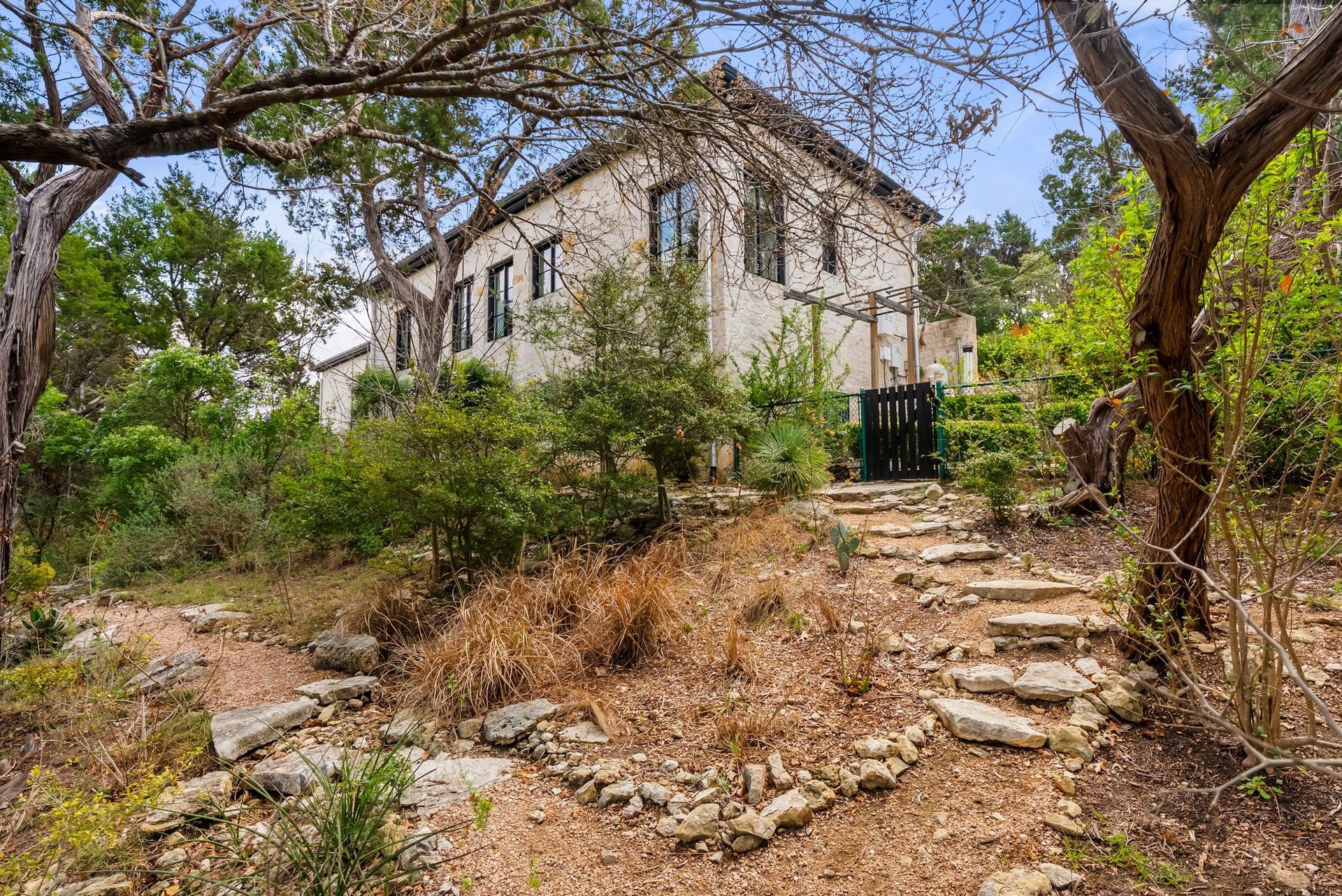 698 Windsong Trail