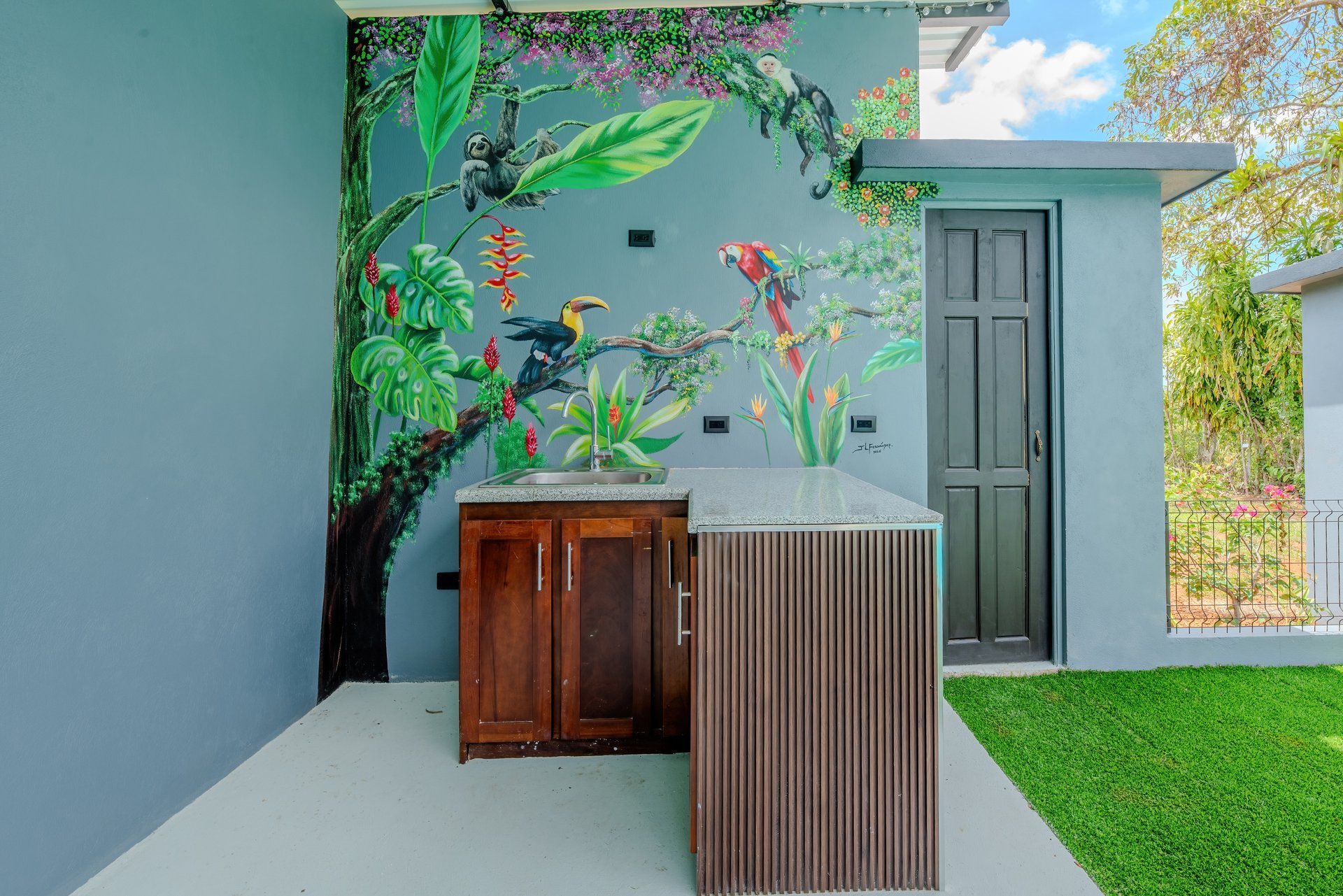 Brand-New Mountain View Home with Pool and Expansion Potential in Villa Nueva, Quepos