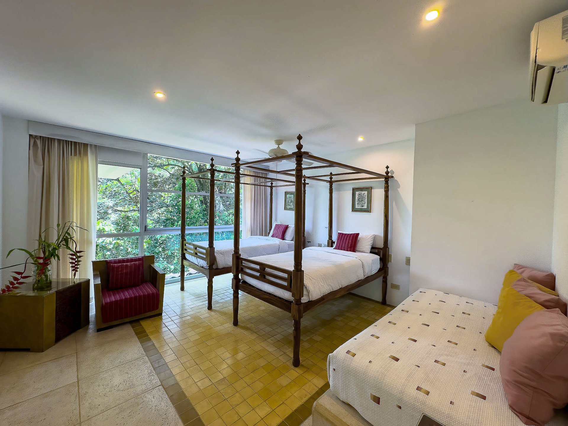 Casa Fantastica Luxury Mountain and Ocean View Villa