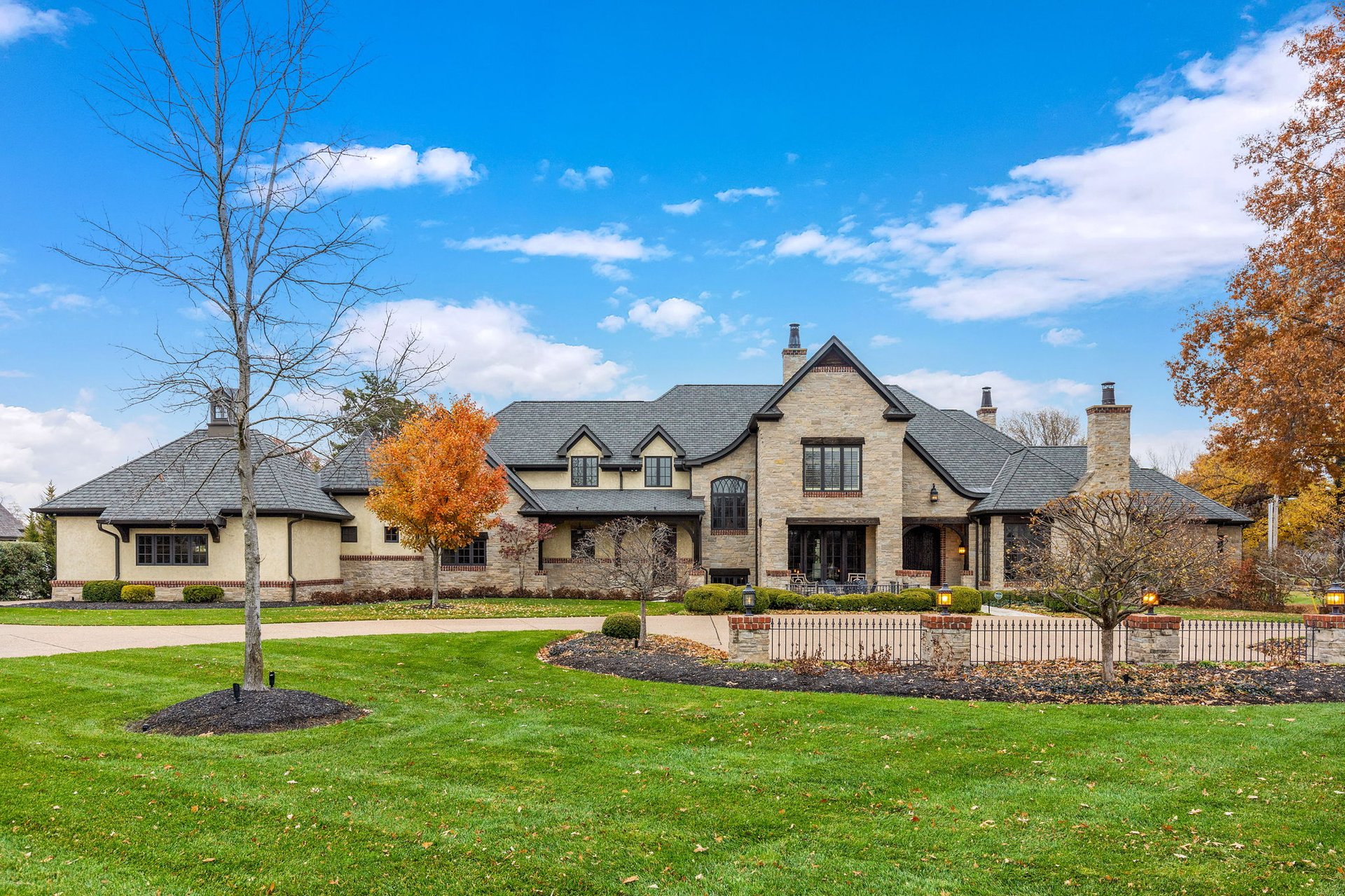8 Bridle Lane