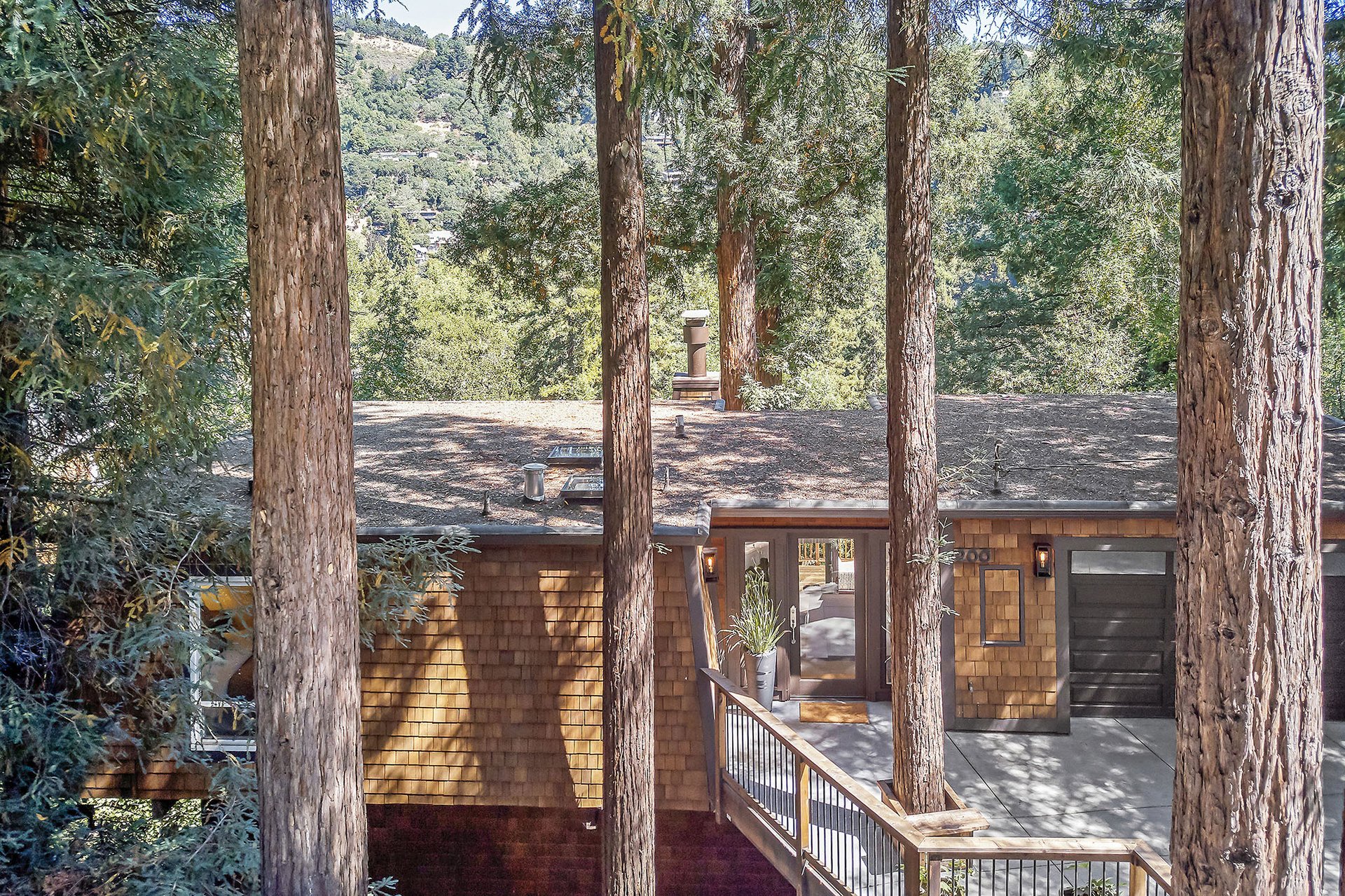 200 Summit Avenue