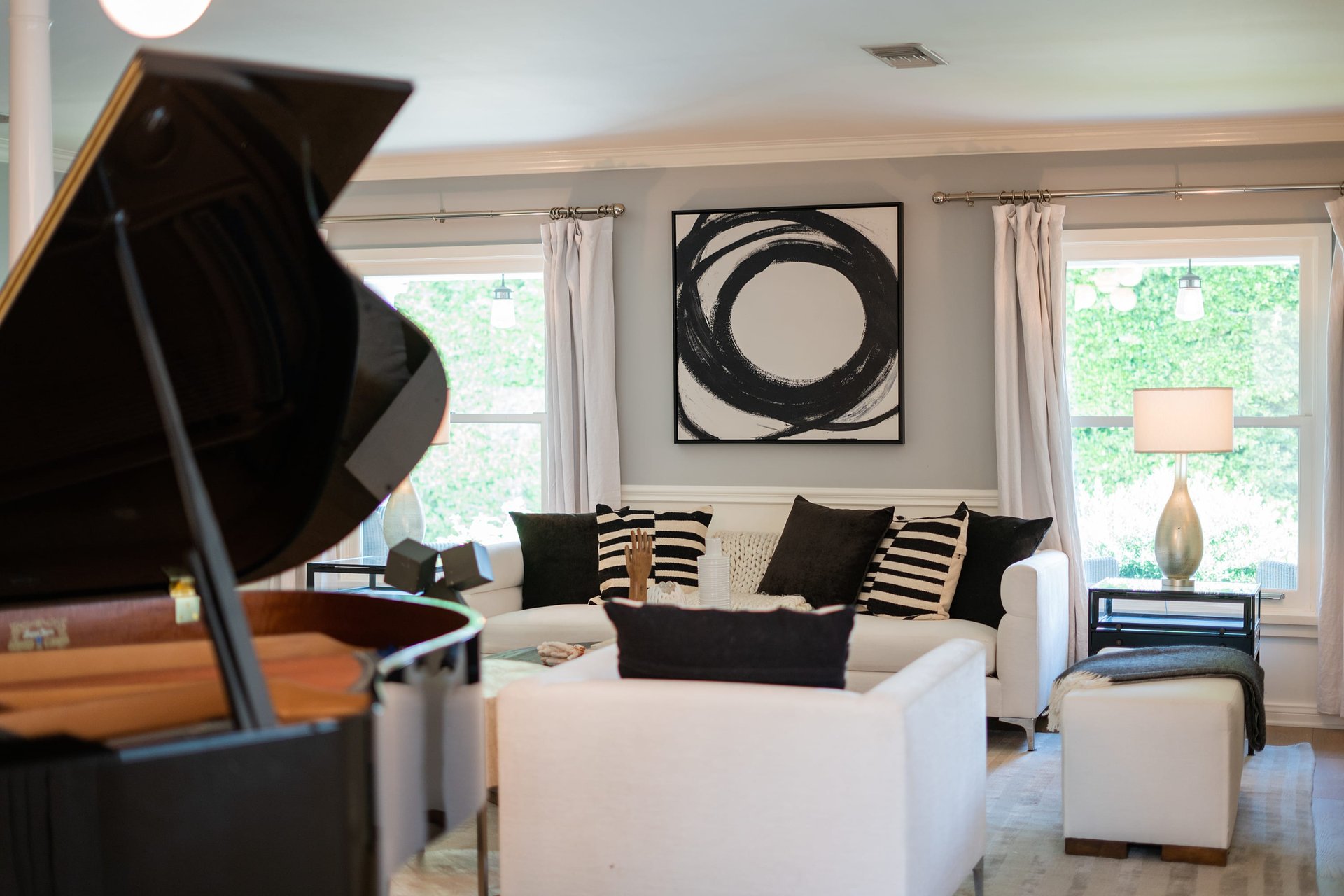 A Hampton's Vibe Traditional Home in Studio City 