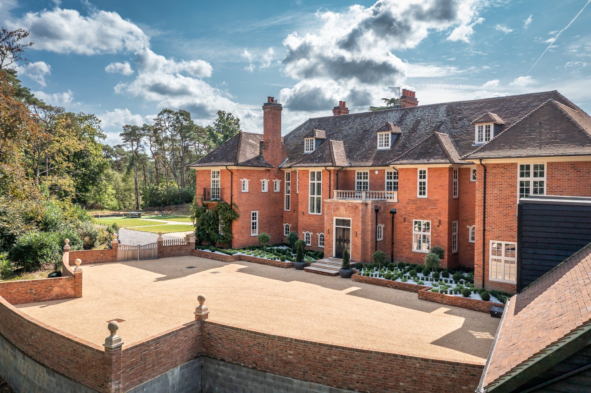 Frensham Park Manor