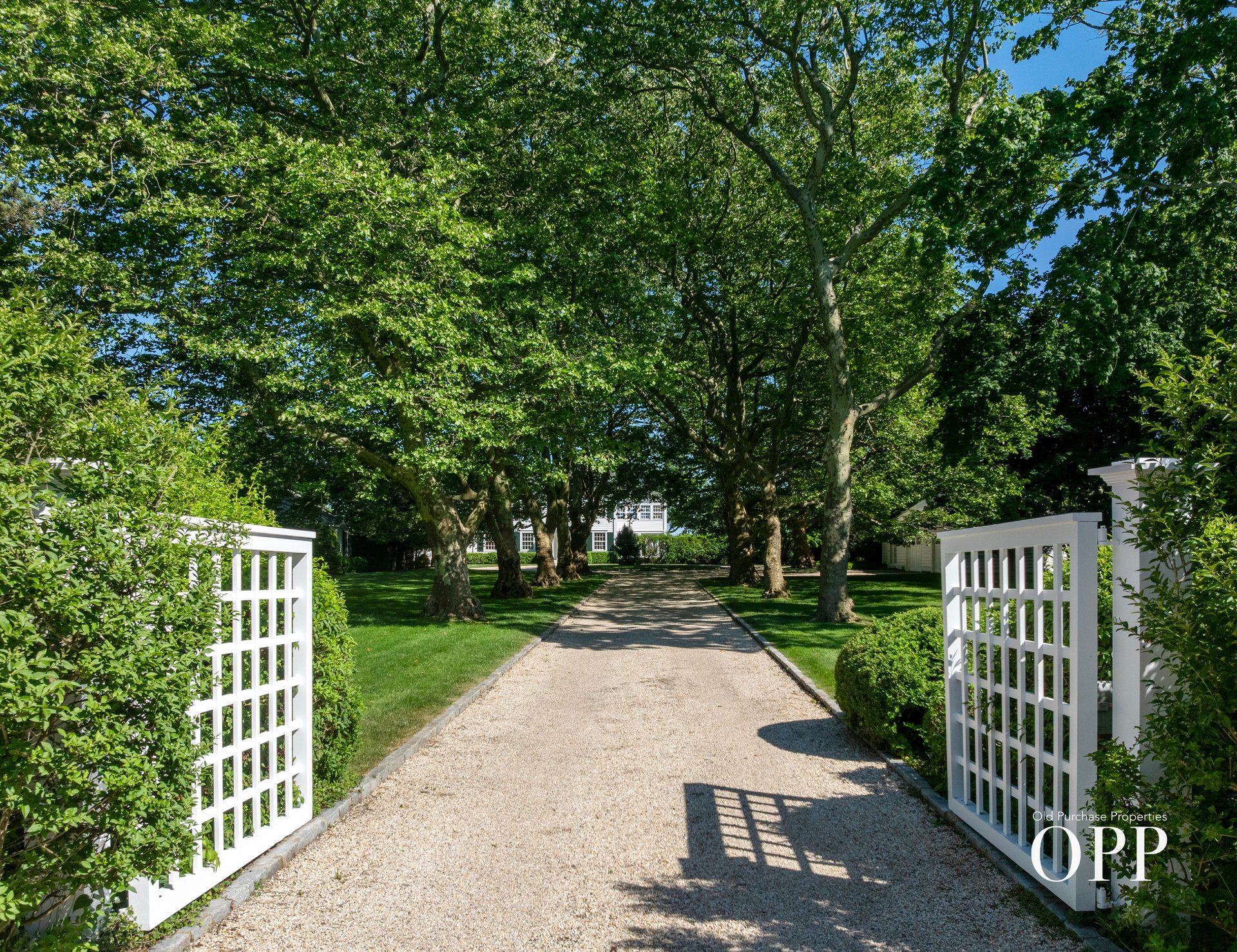 Porta Bella: An Iconic Presence on Bellport Bay