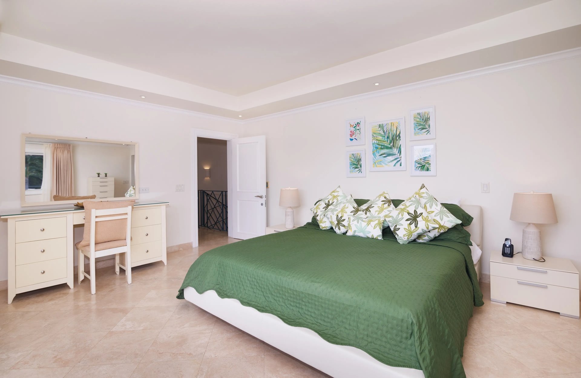 Schooner Bay 303