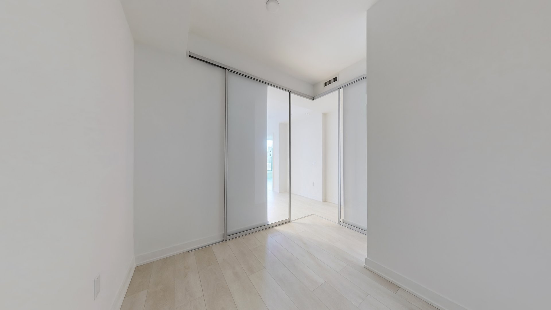 117 Broadway Ave 707