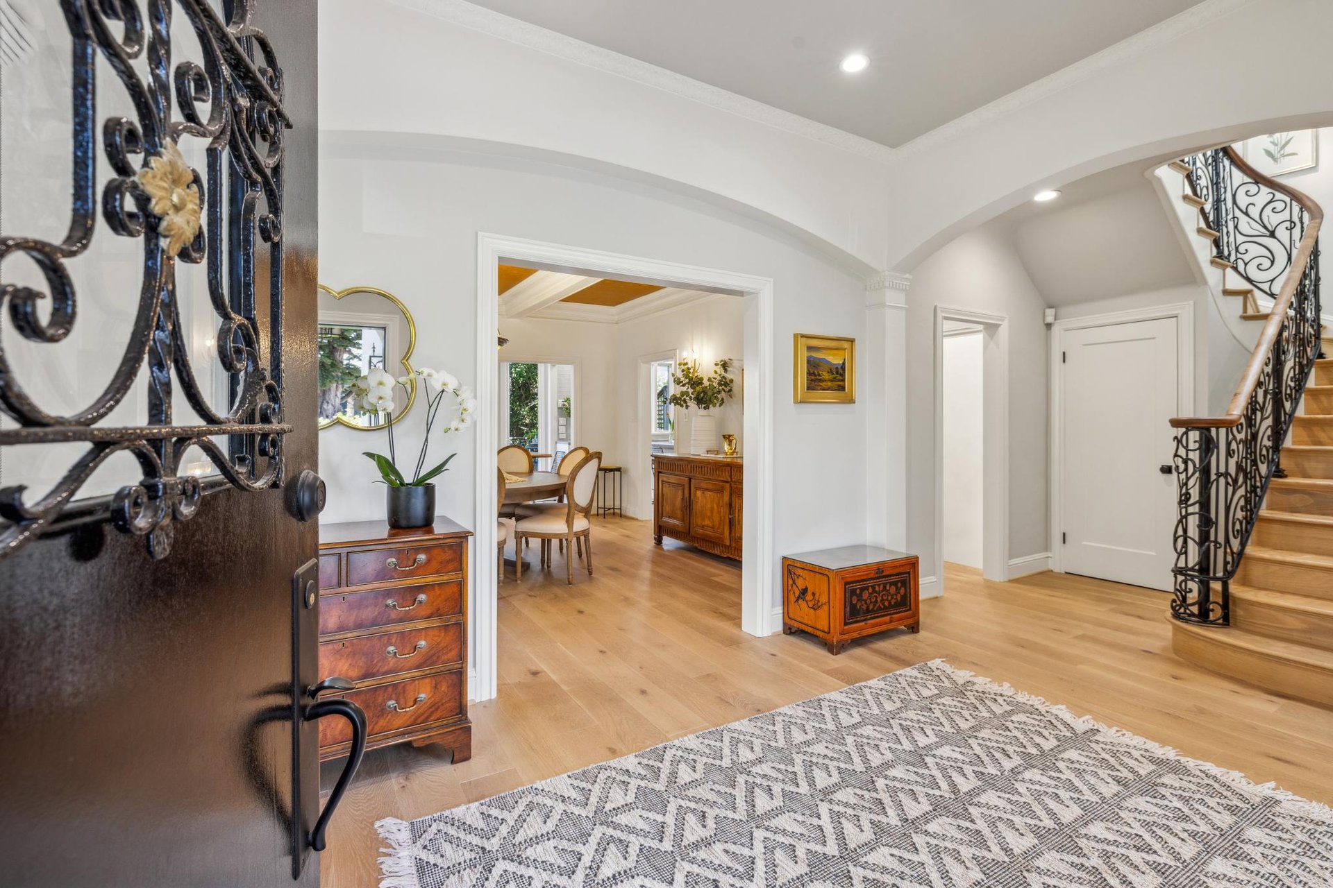 3520 Baker Street