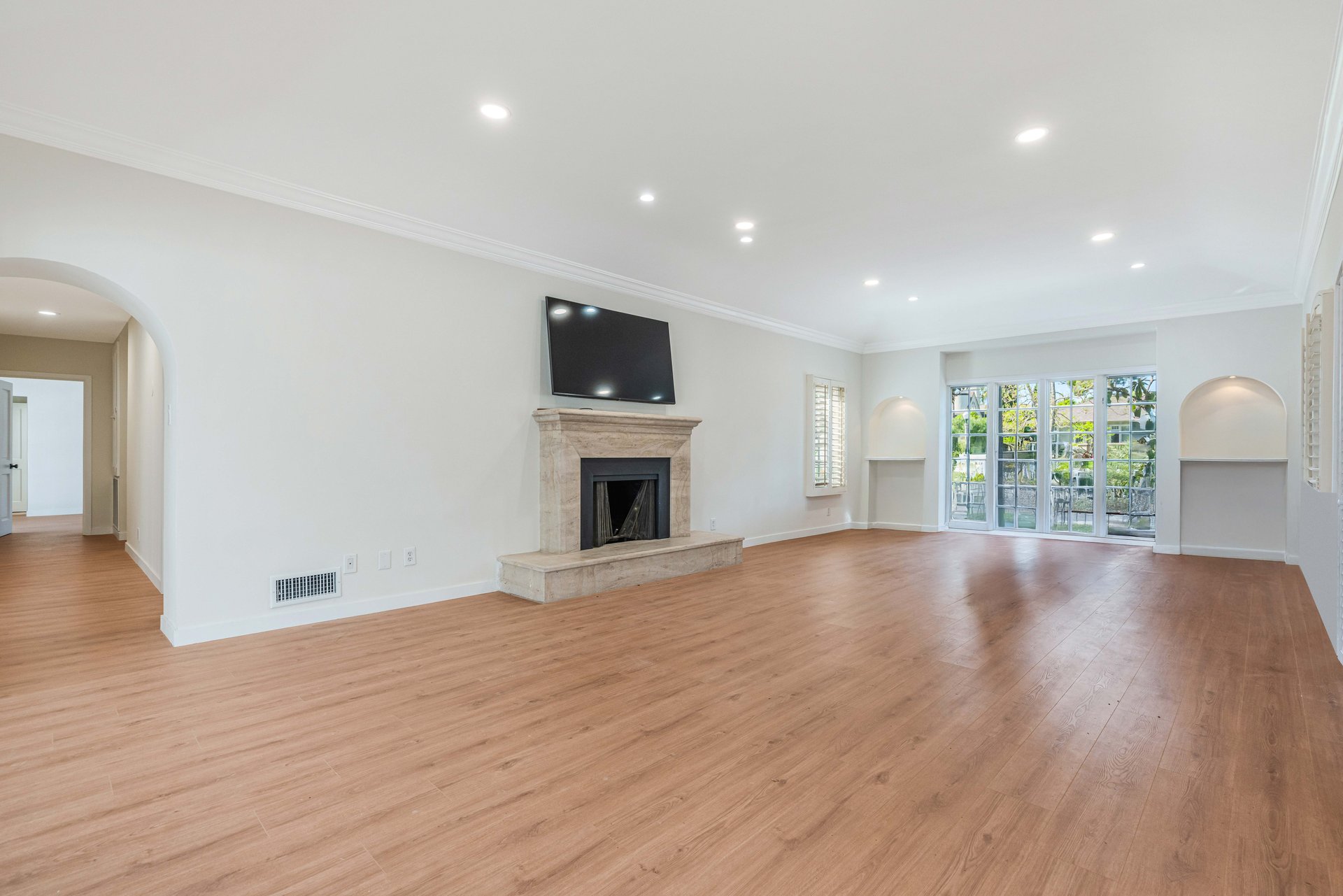 426 Georgina Avenue