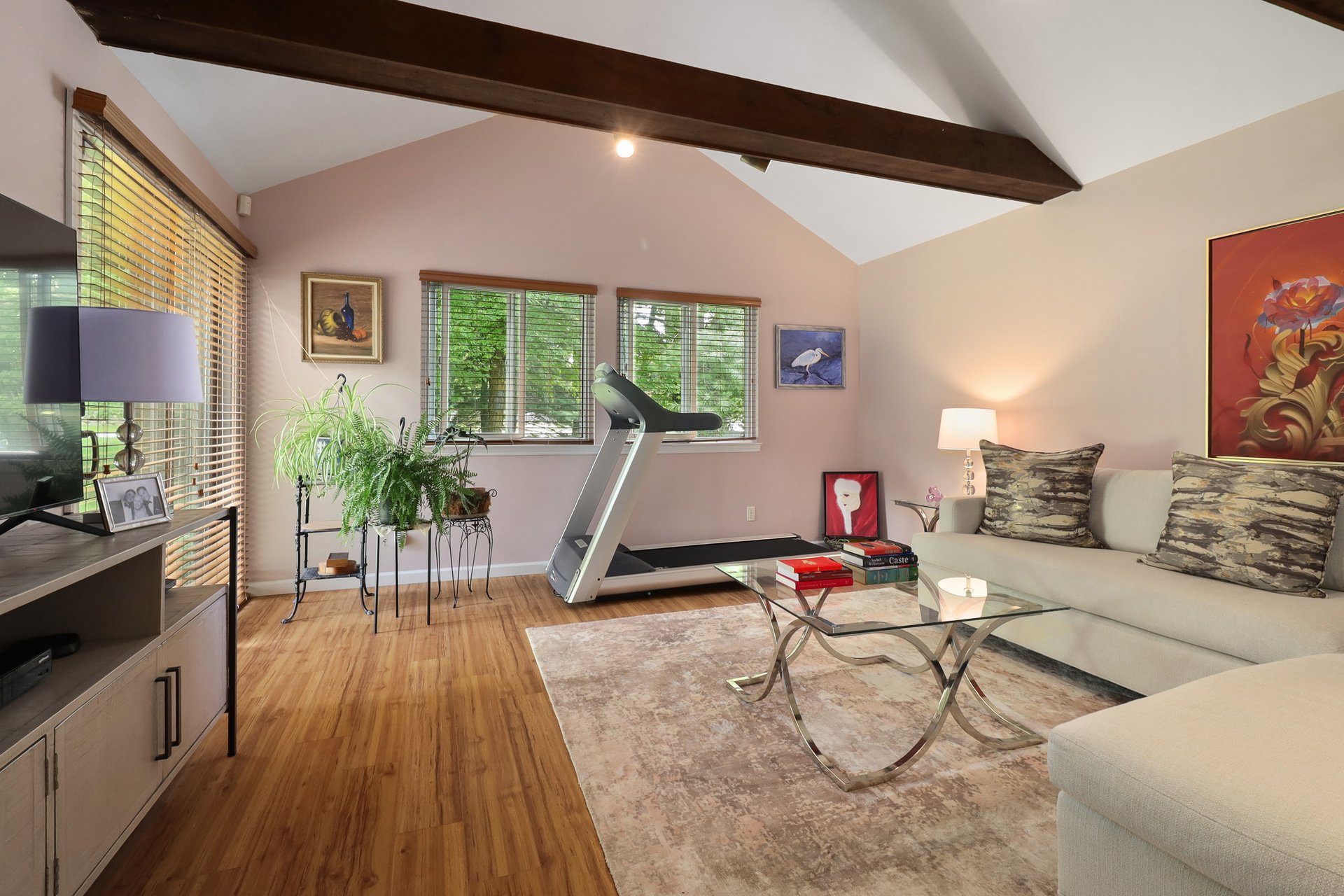 1 Oakridge Drive