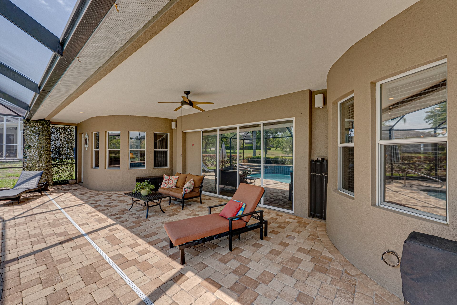 13304 THOROUGHBRED DR
