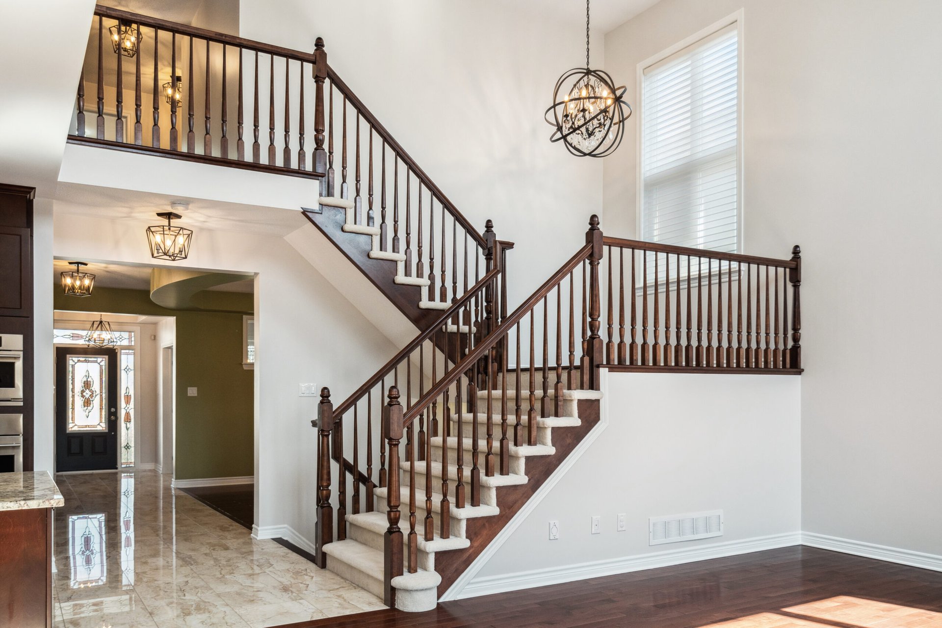 634 Birchland Cres