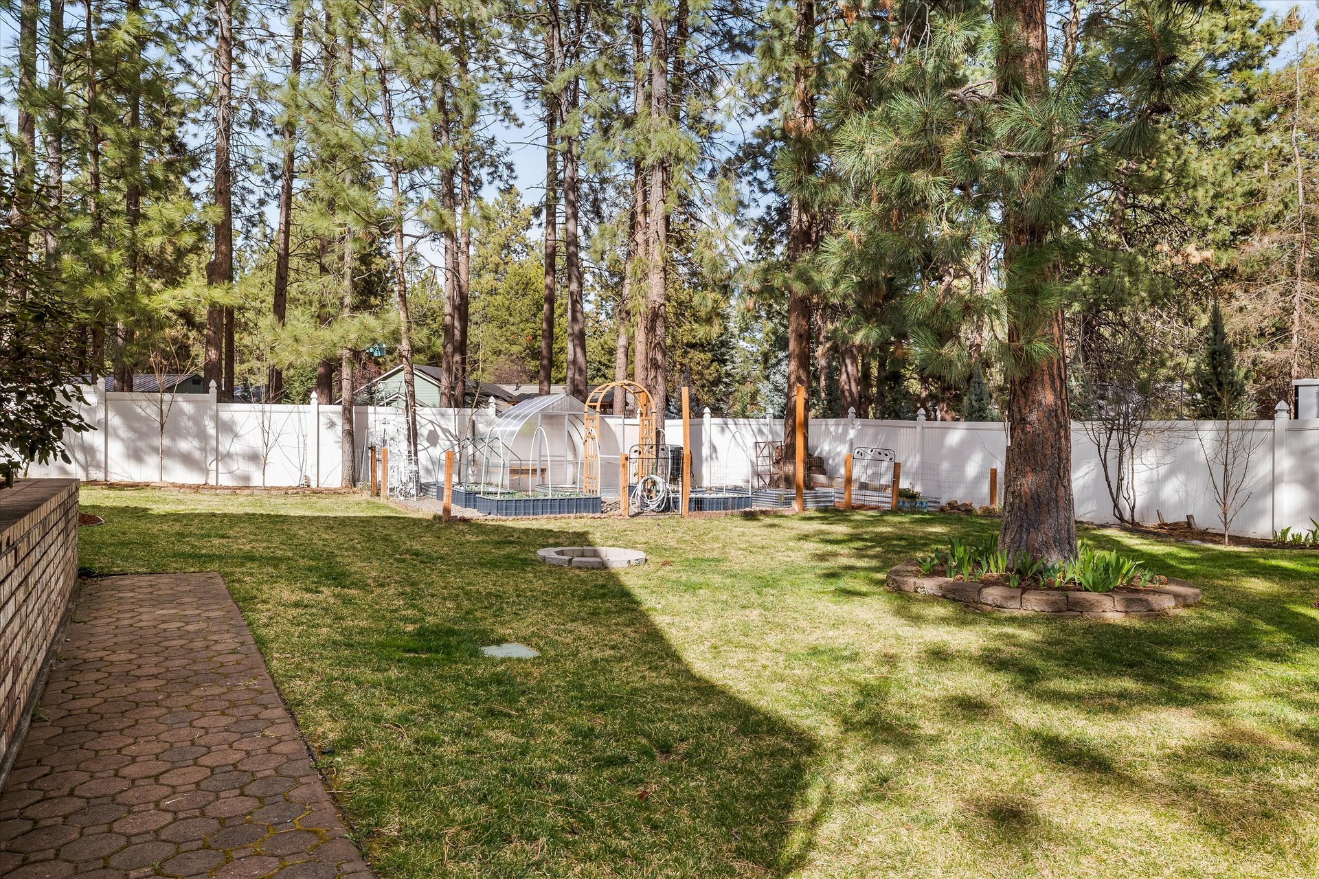 19628 Poplar Street