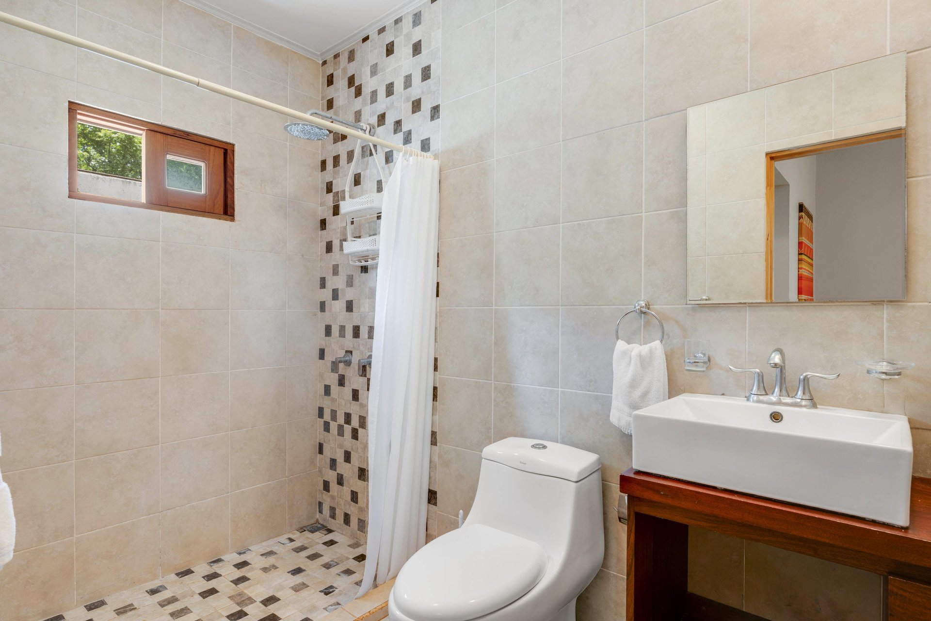 Multi-Home Property | Versatile Estate Near Playa Avellanas