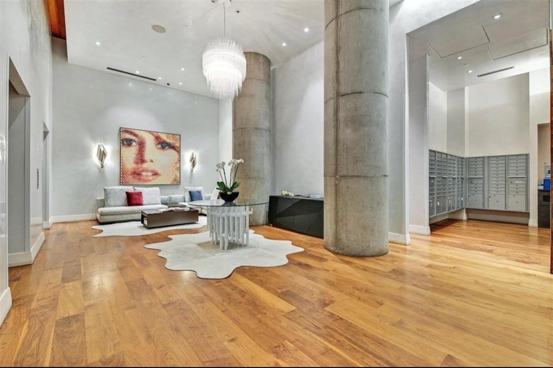 210 Lavaca Street #3209