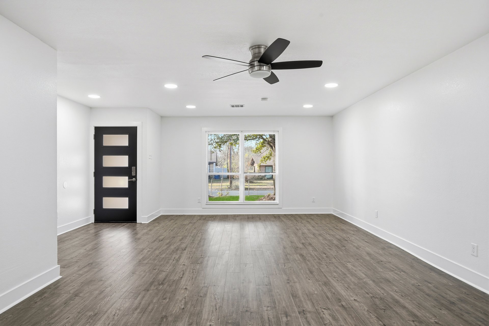 Shorelark Dr