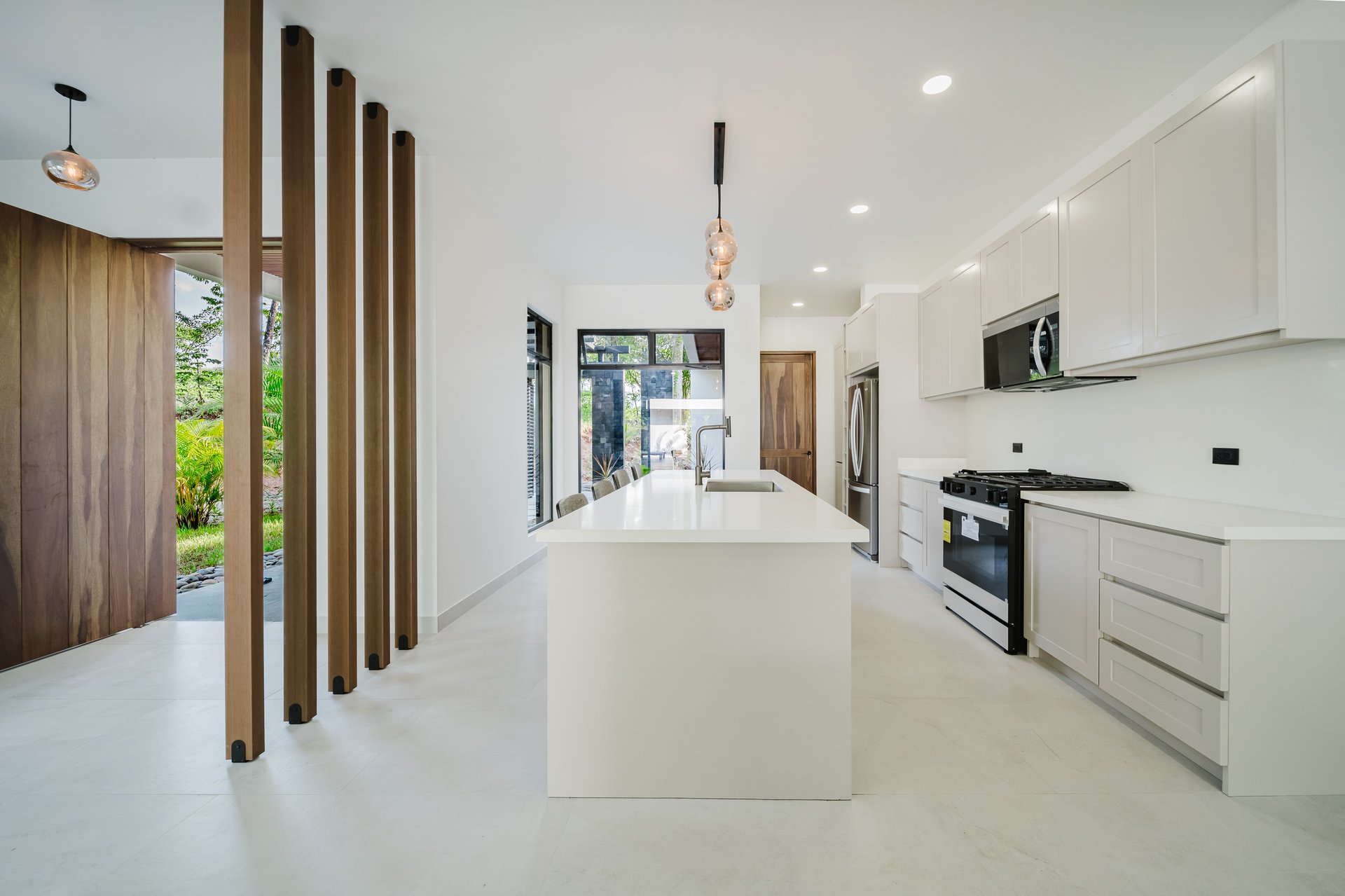 Casa Escondida Contemporary Villa with Guest Suite