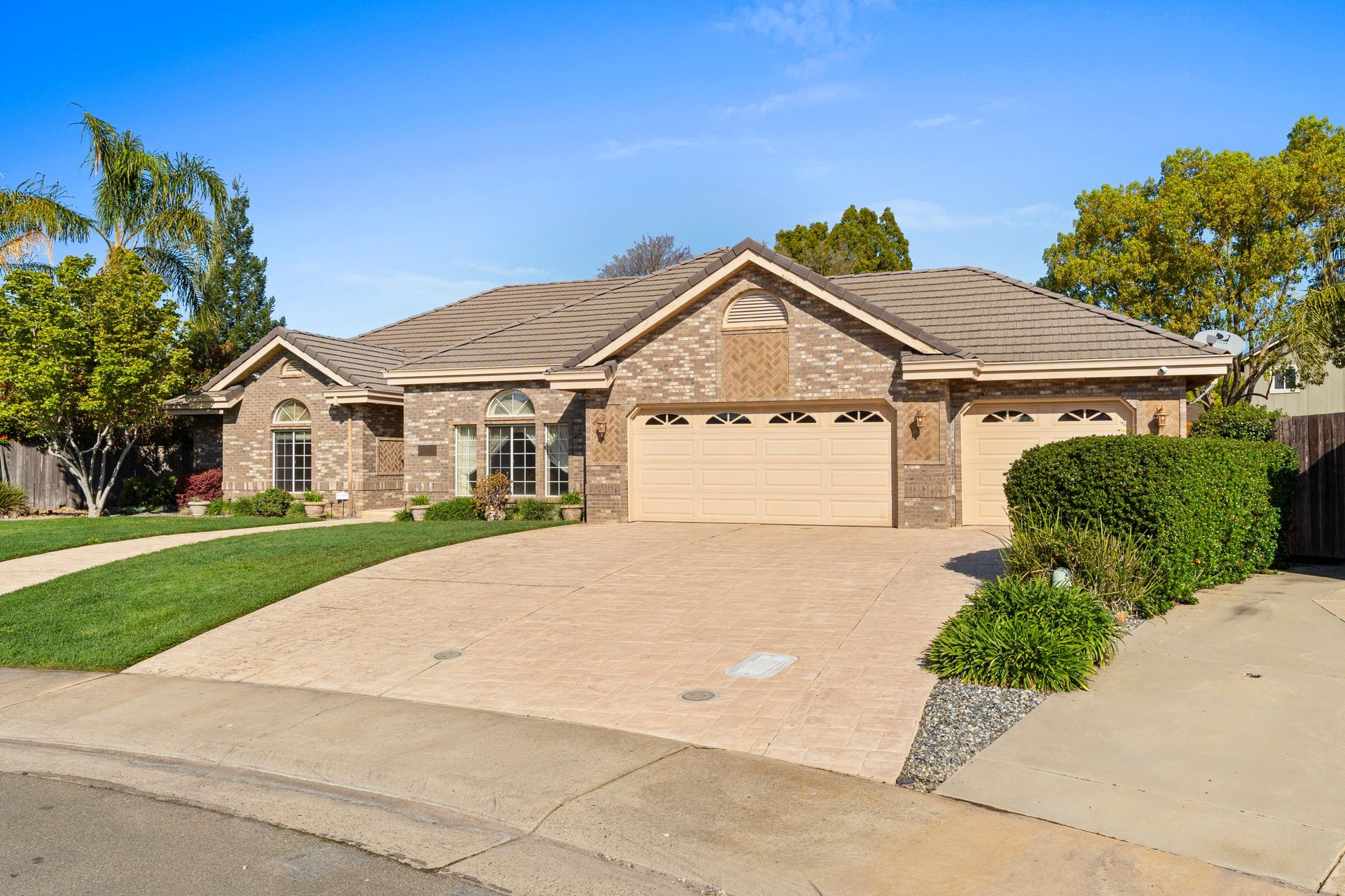 917 Corral Place