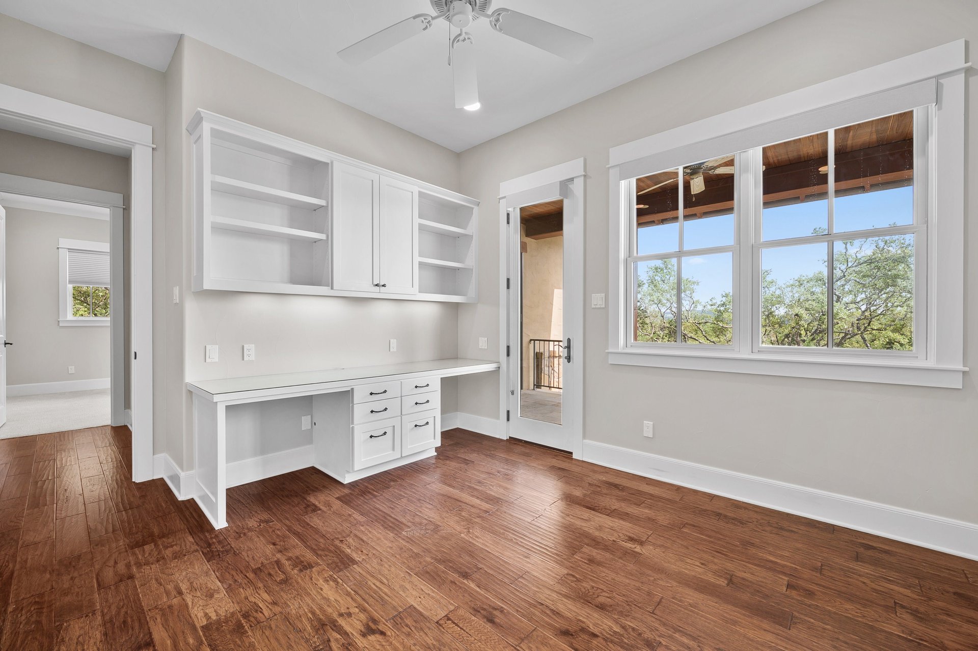 16009 Pontevedra Place