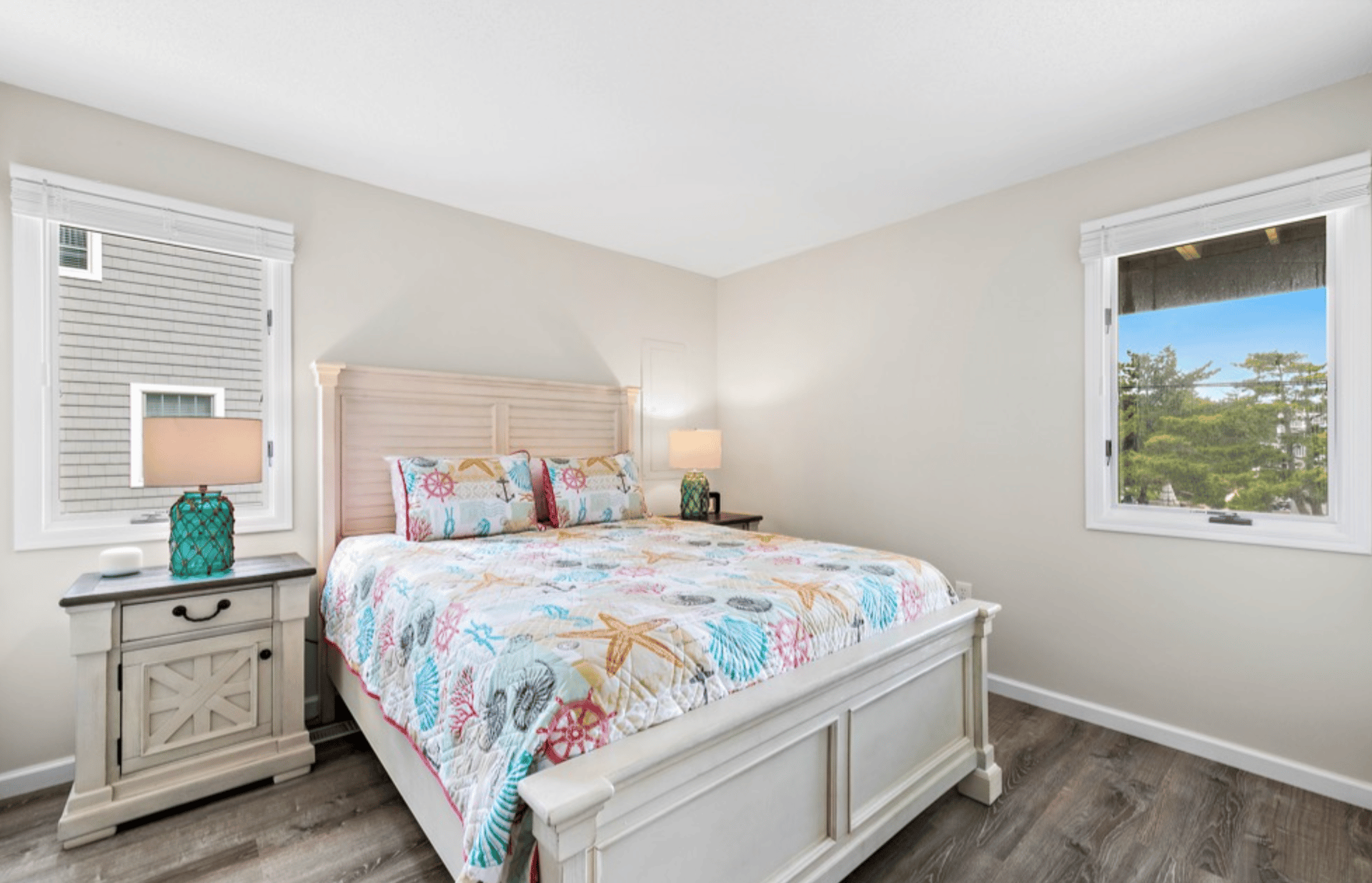 9800 Beach Ave, Peahala Park