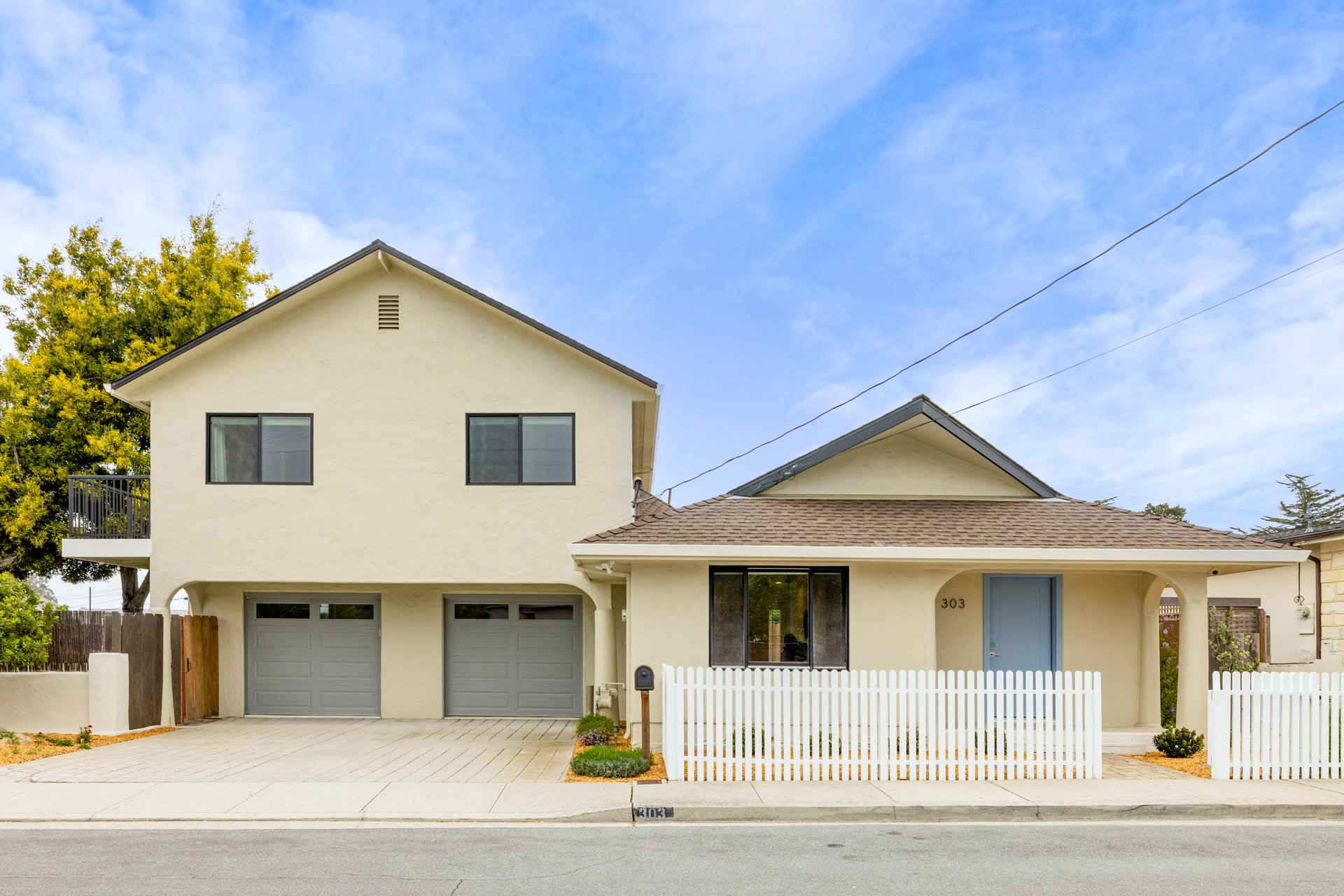 Monterey Sunbelt Living - 303 Del Robles Ave