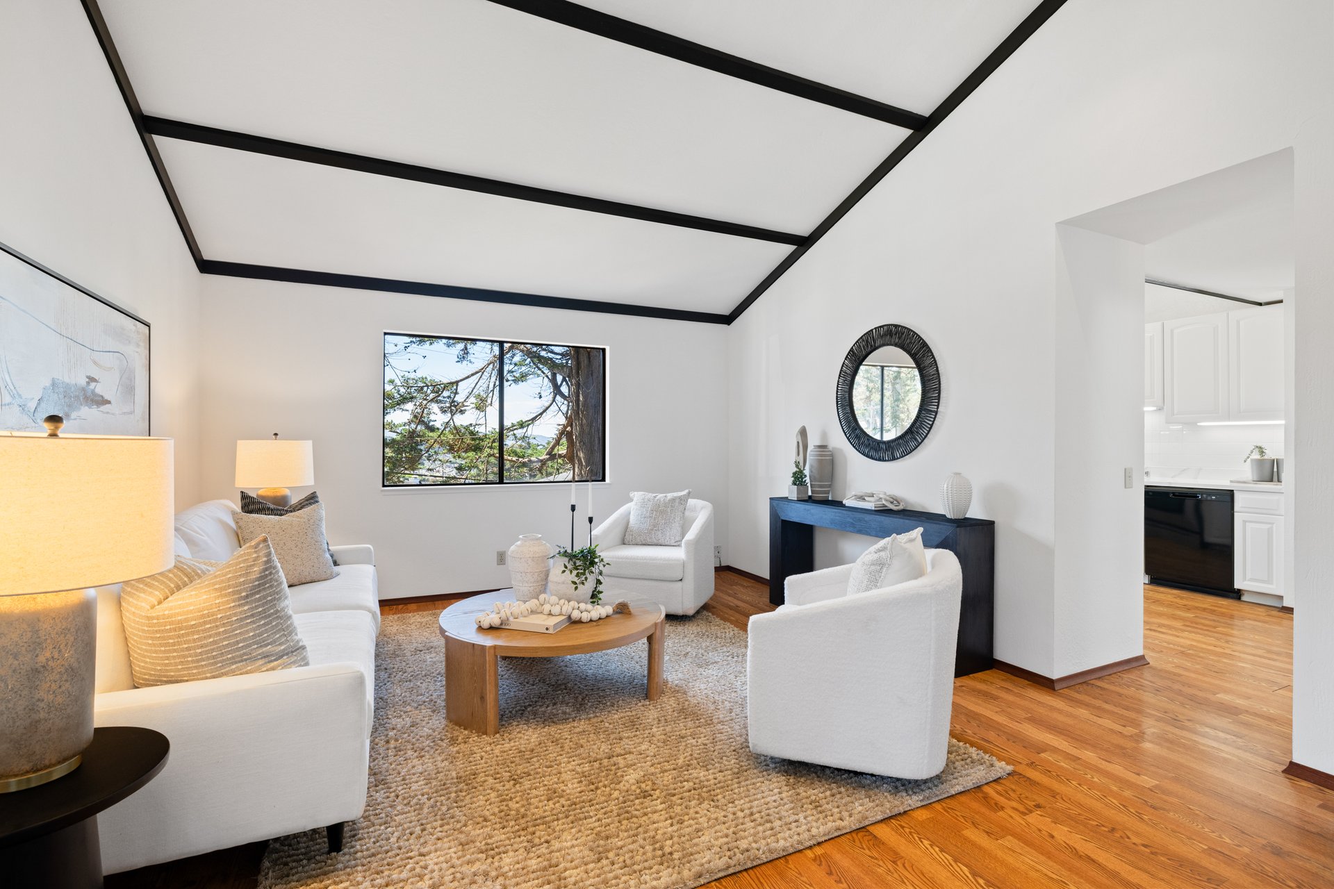 207 Beverly Pl