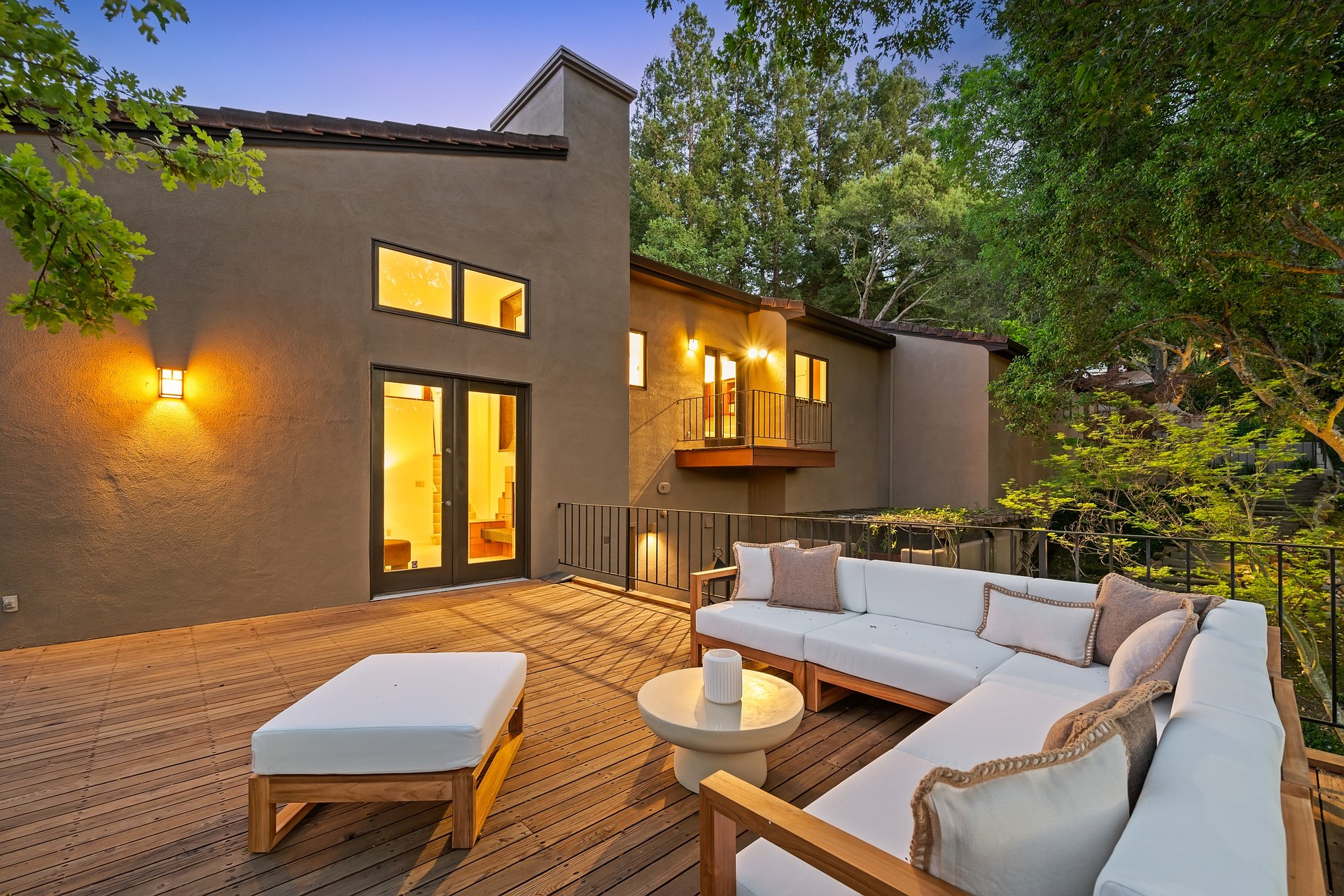 25 Wood Acres Ct
