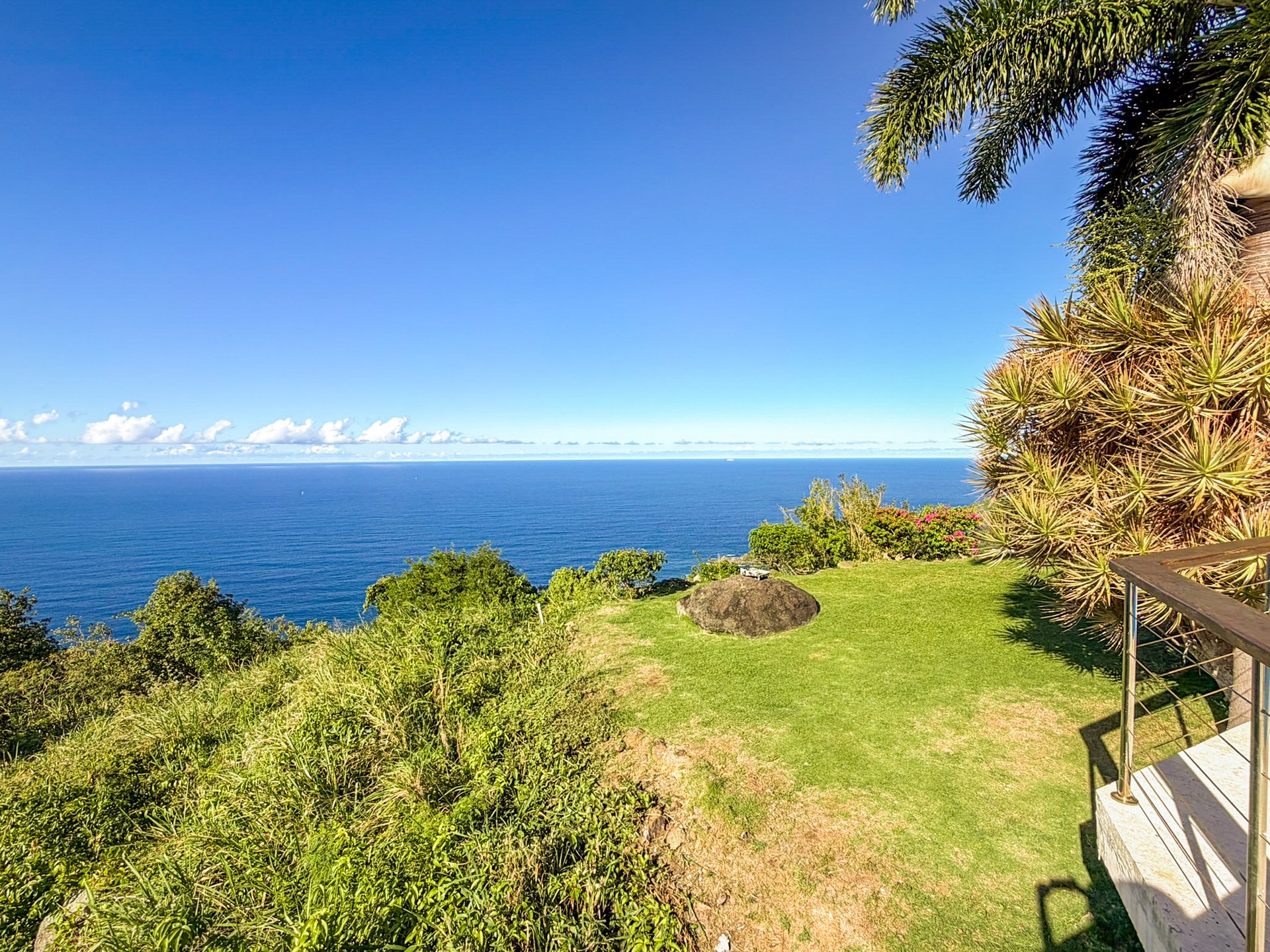 1105 Villa Botanica