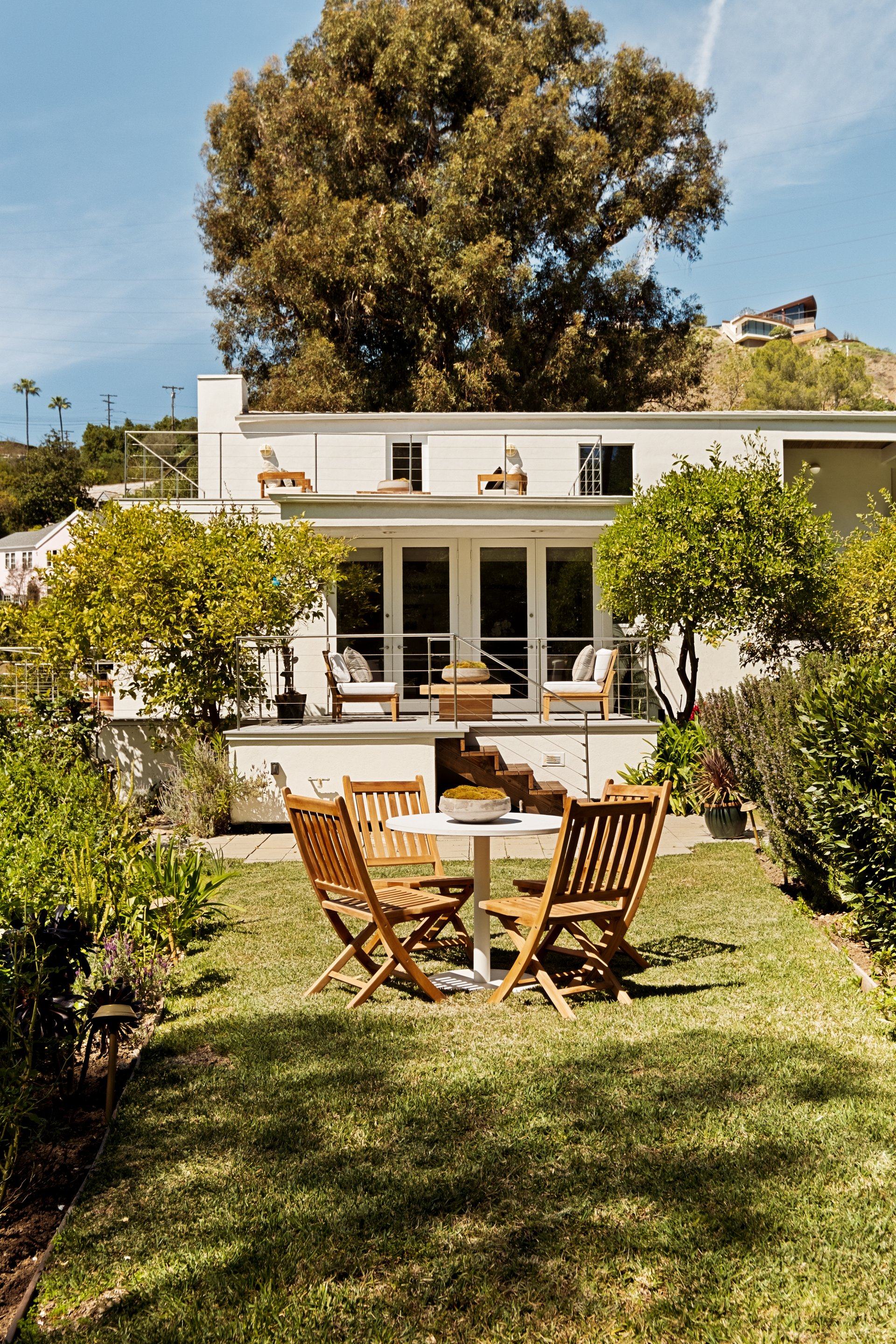 2776 Outpost Dr, Hollywood Hills
