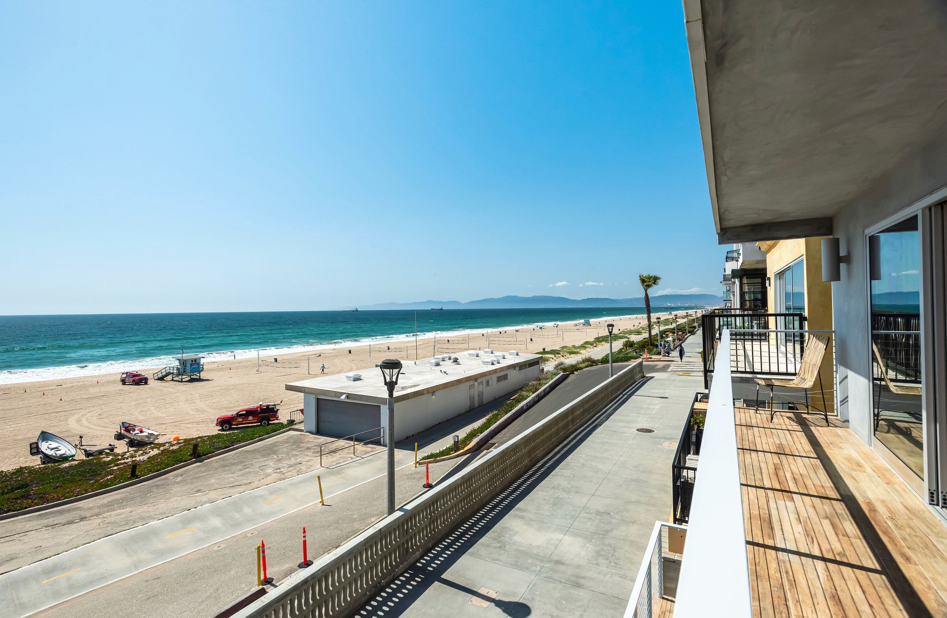 2208 The Strand