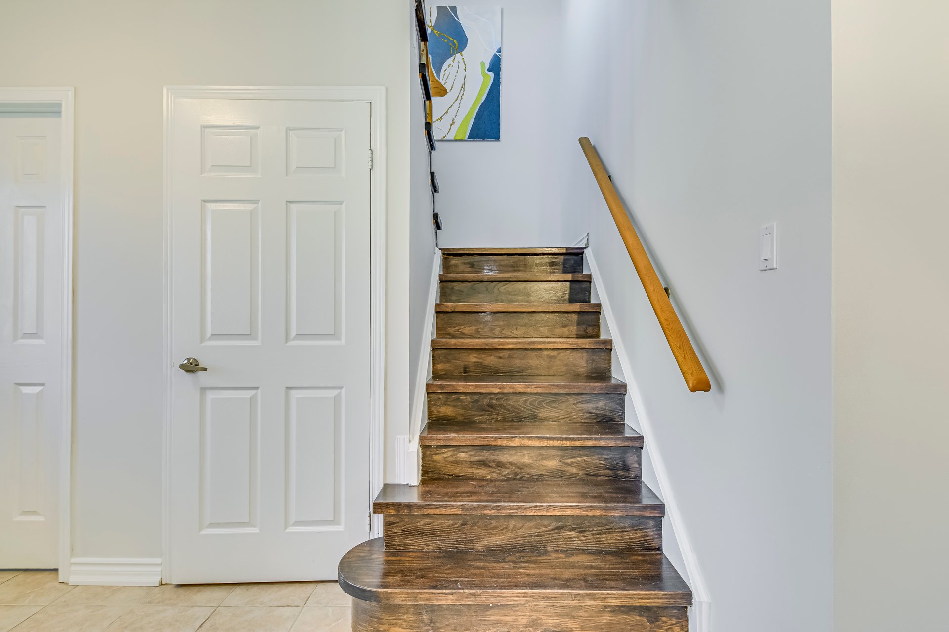 2193 Pell Cres