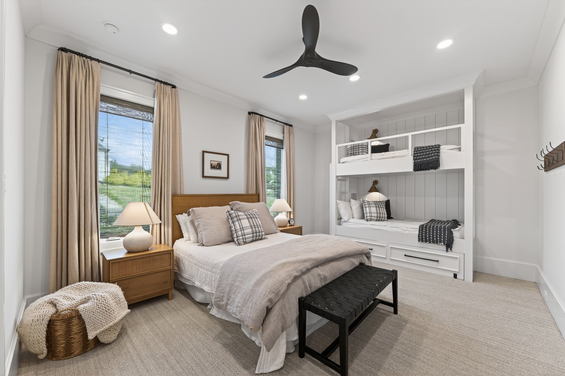 10170 Cedar Ridge Drive
