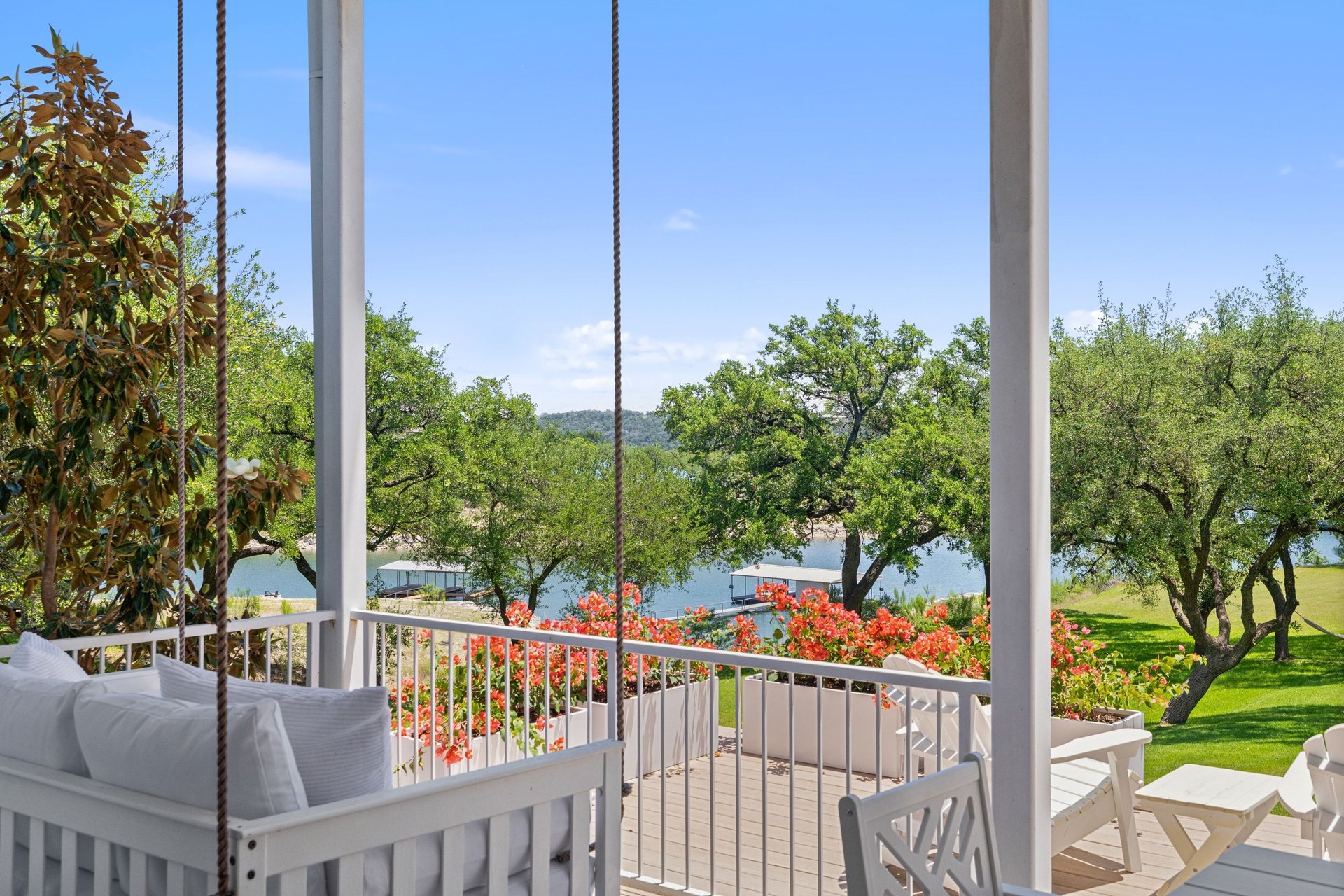 1209 Edgewater Drive