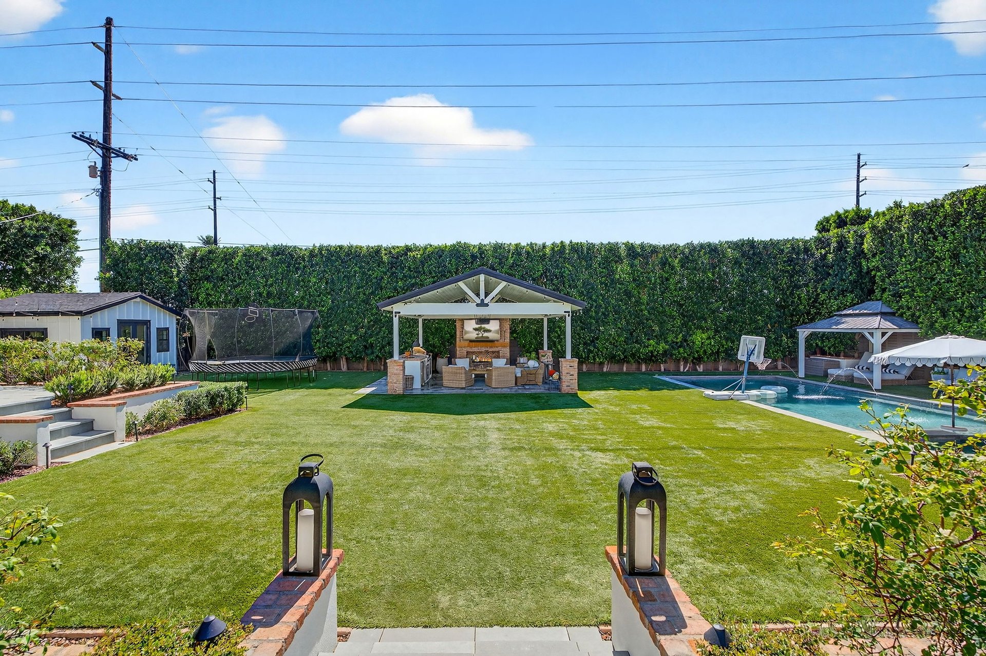 5217 E CALLE REDONDA