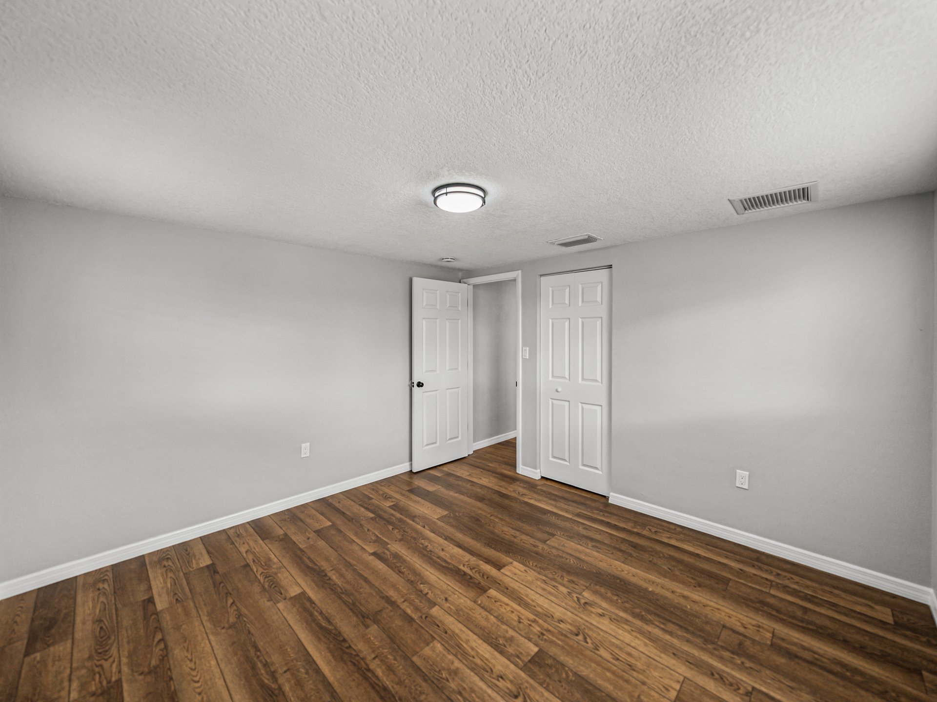 7824 LOTUS DR