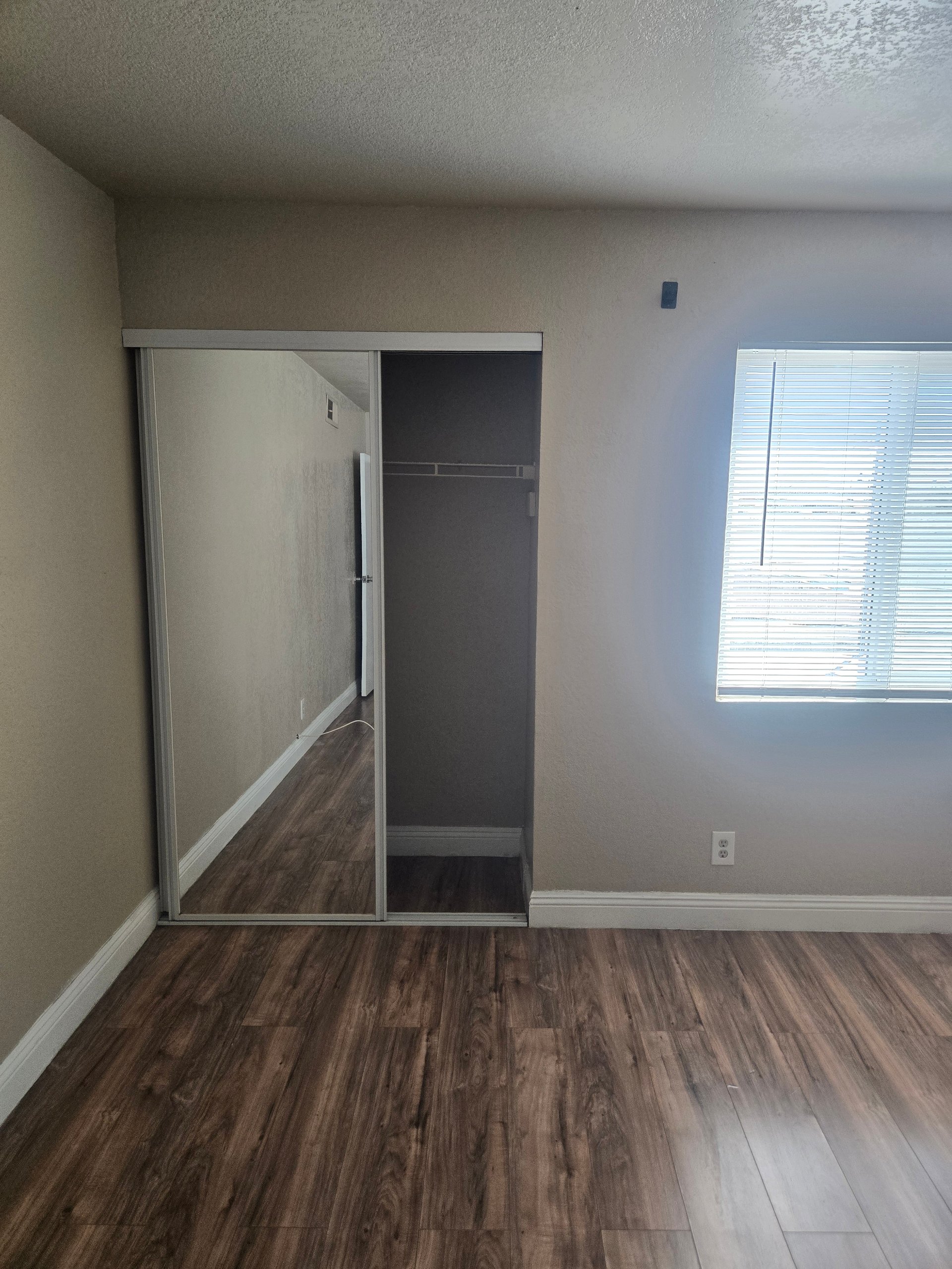 33 Gold Bar Court #D, Las Vegas, NV 89110