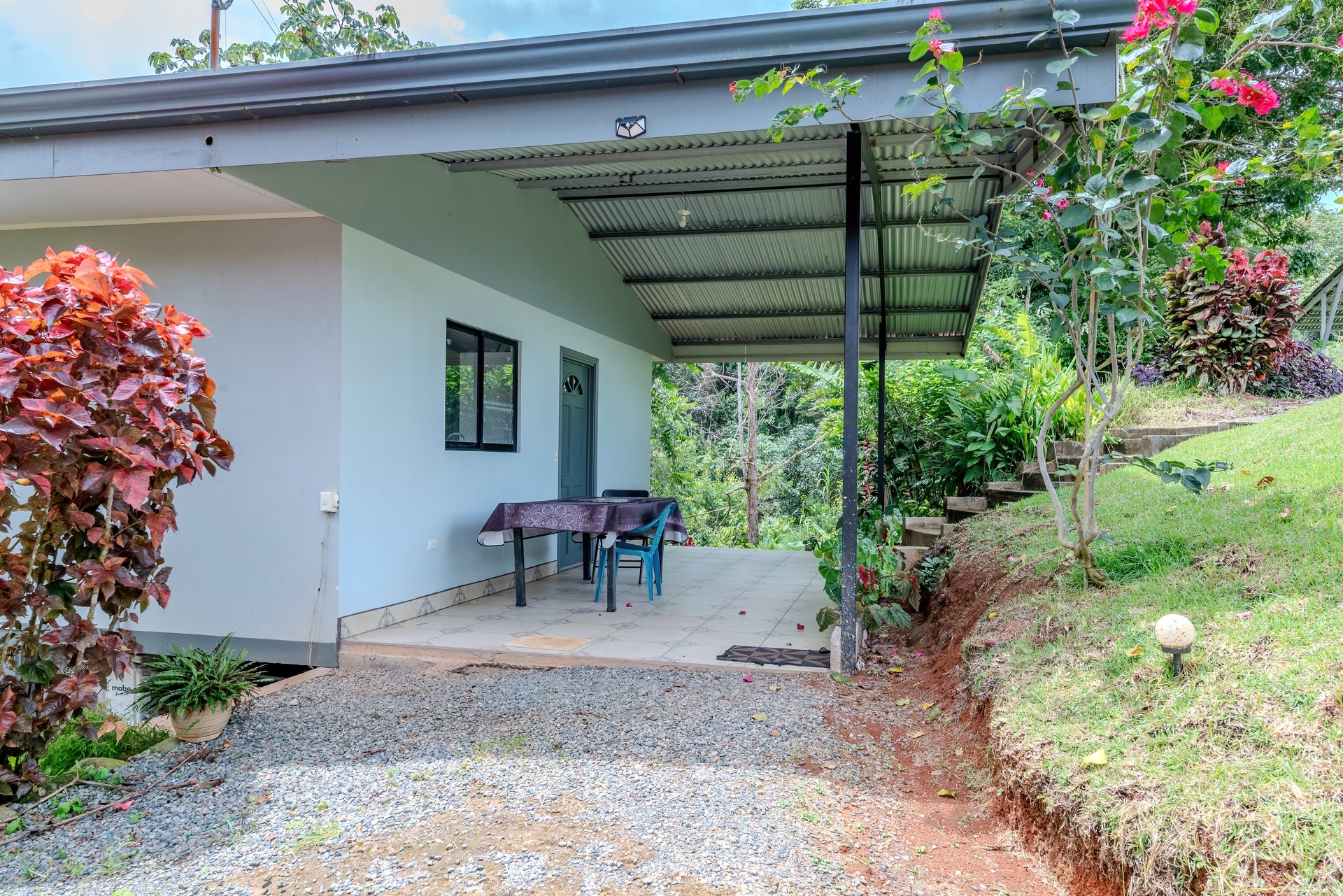 Multi-Family Compound, 4 Fully Furnished Units | 15 Minutes to the Beach