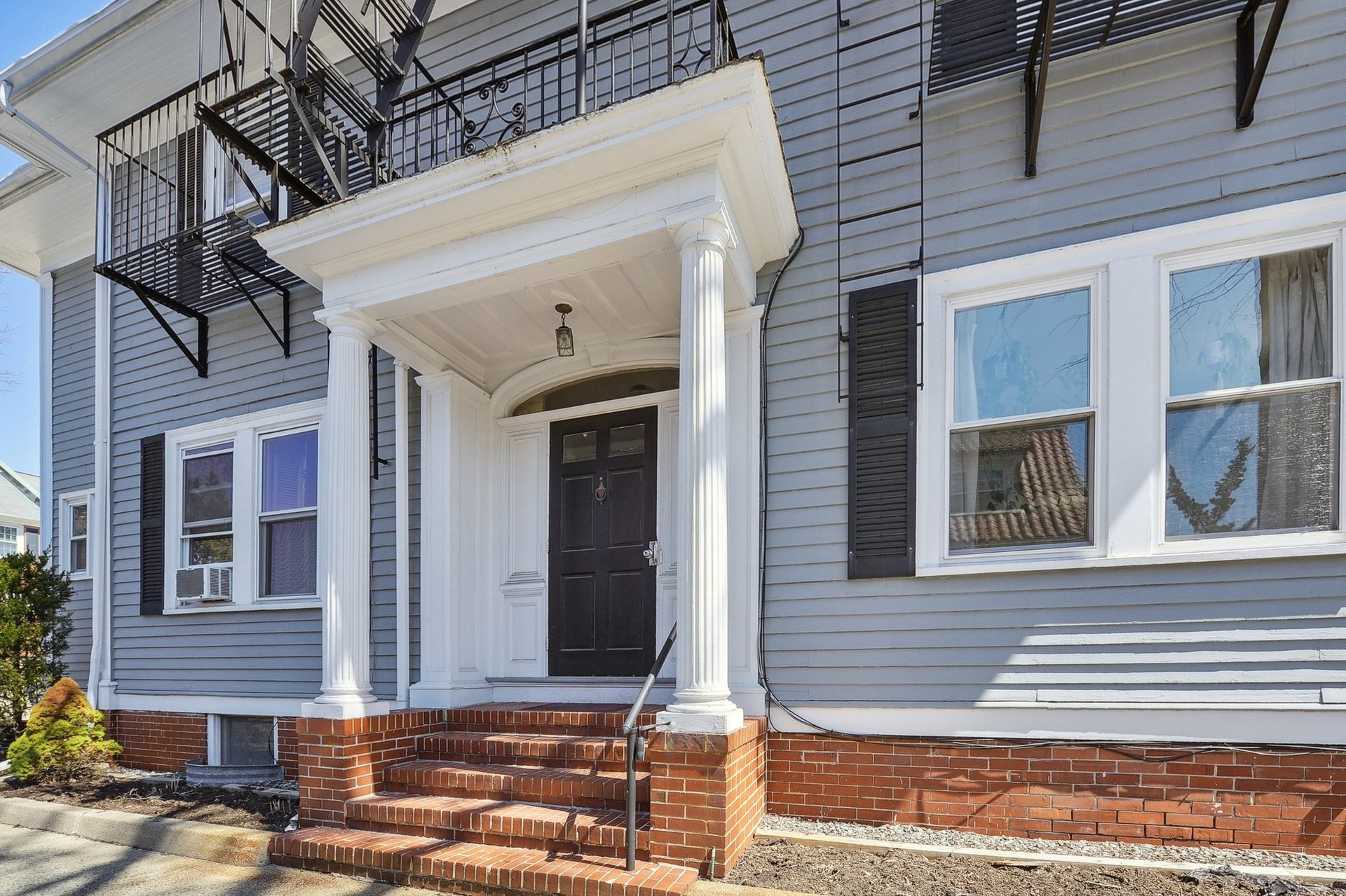 542 Angell Street, Unit#4