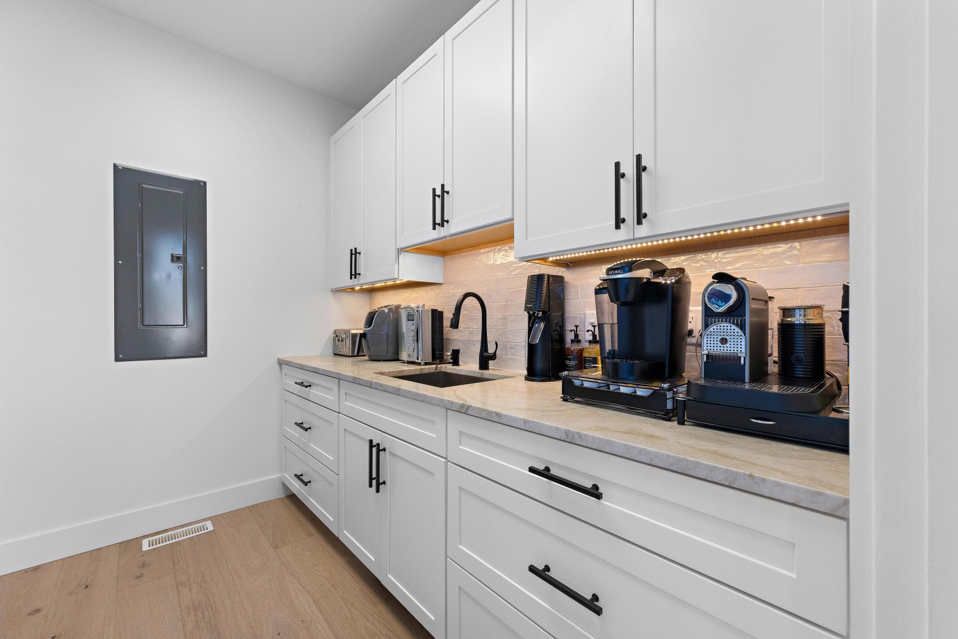 198 Bernard Drive, Manahawkin