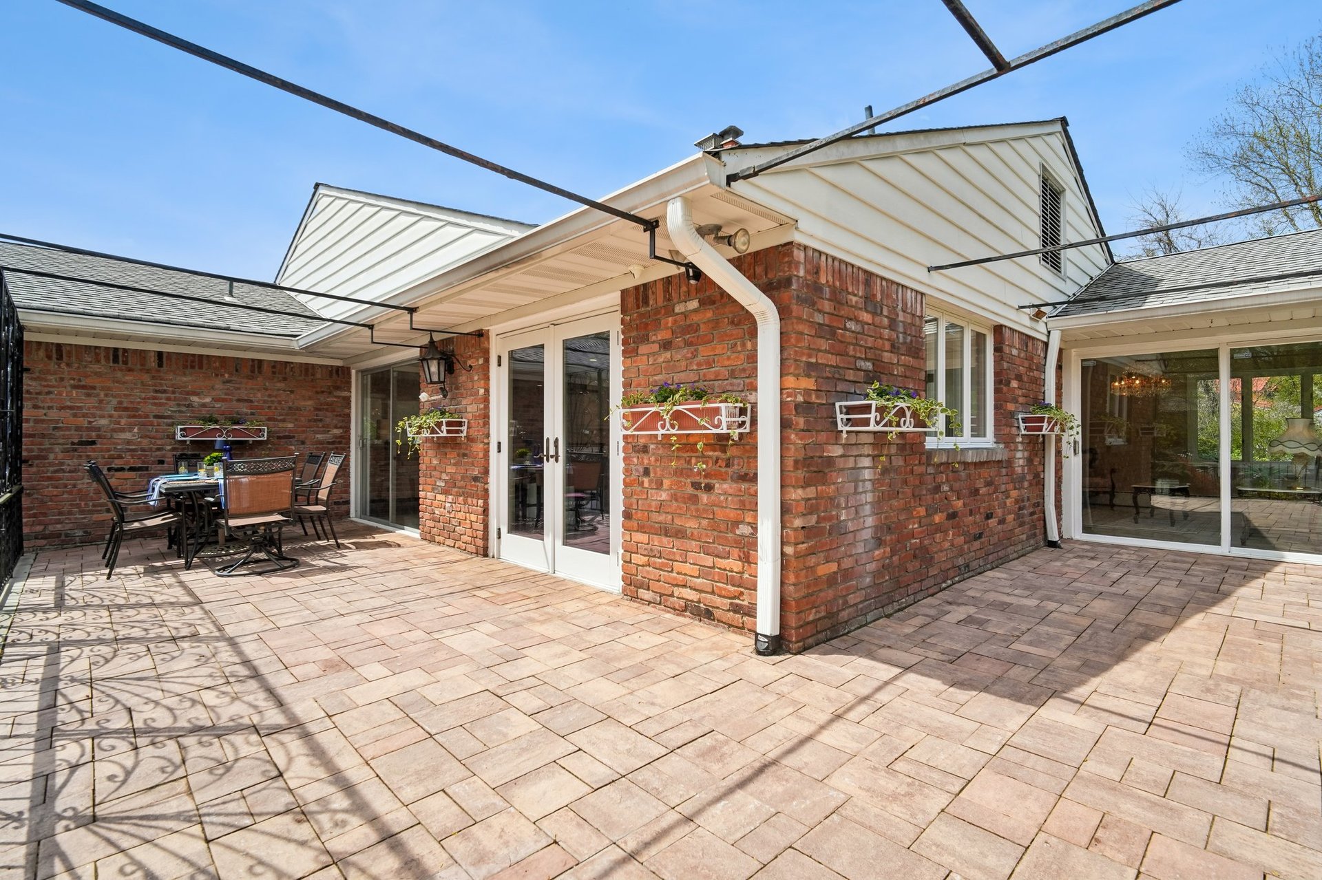 35 Grandview Avenue