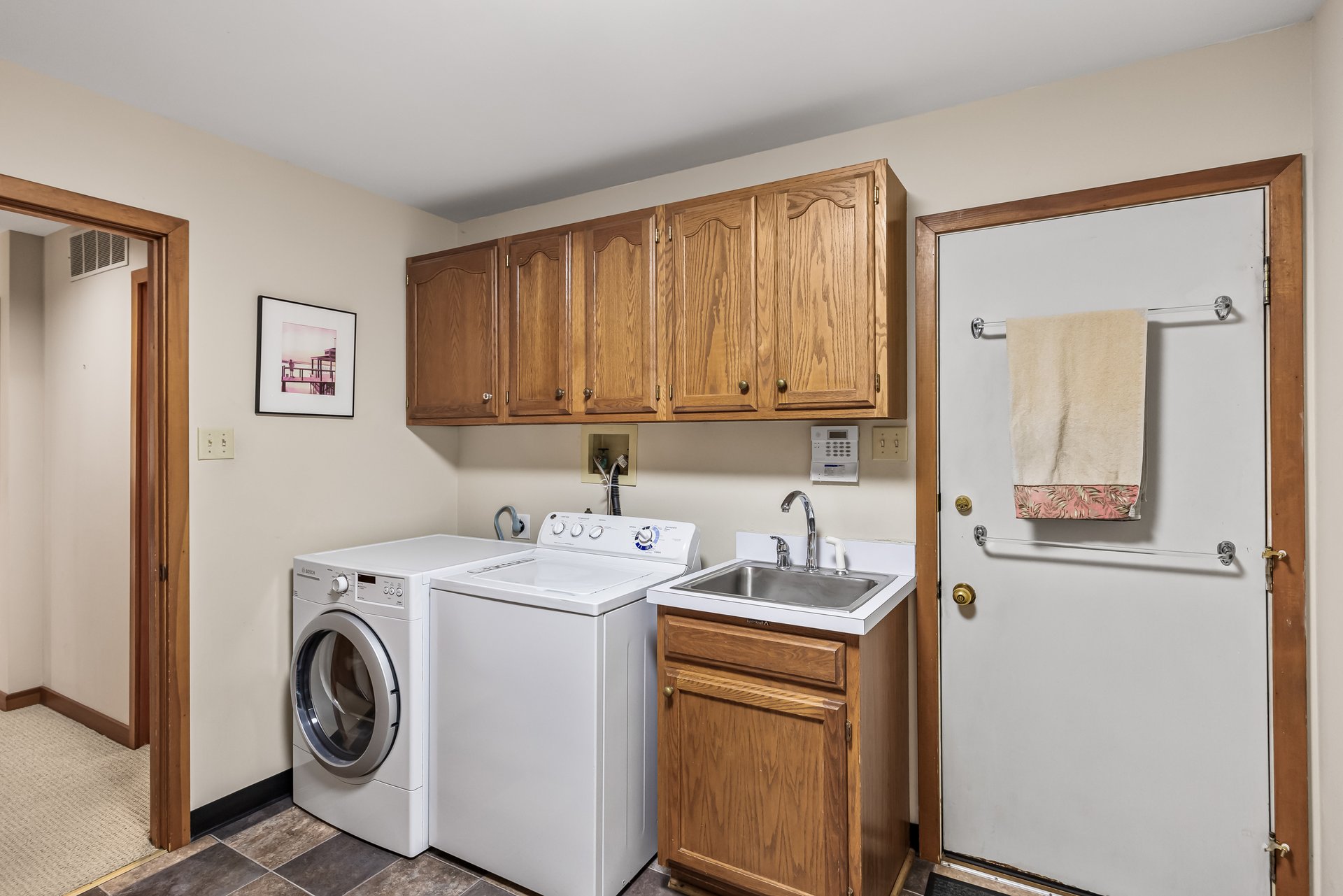 107 Foxford Ln
