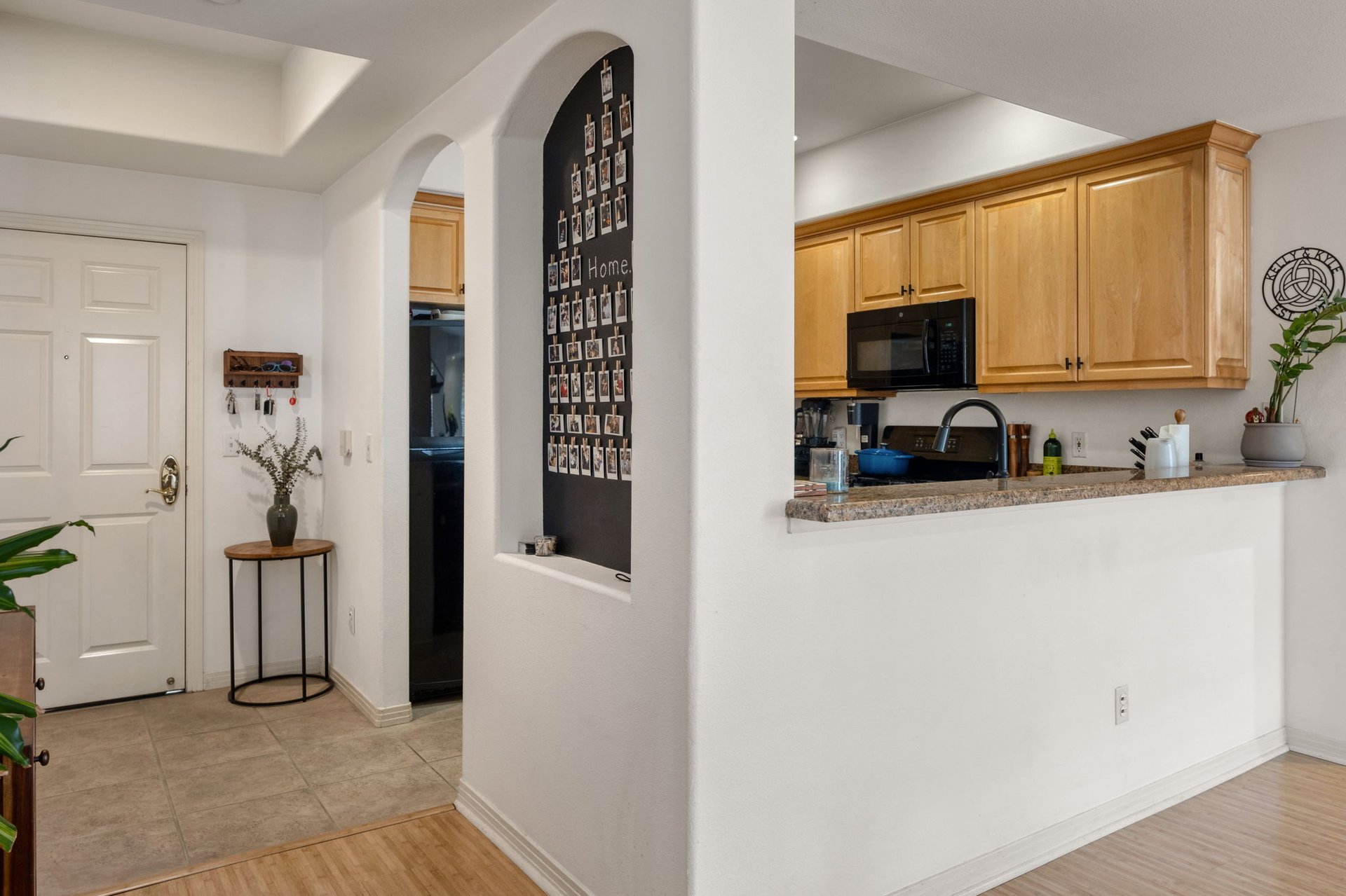 4400 Cartwright Ave Unit: 102, Toluca Lake
